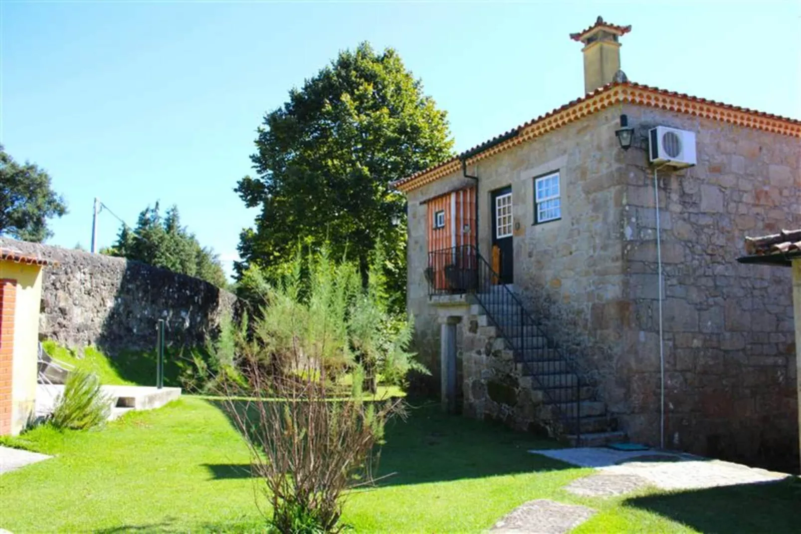 Casa da Adega-Buitenkant zomer