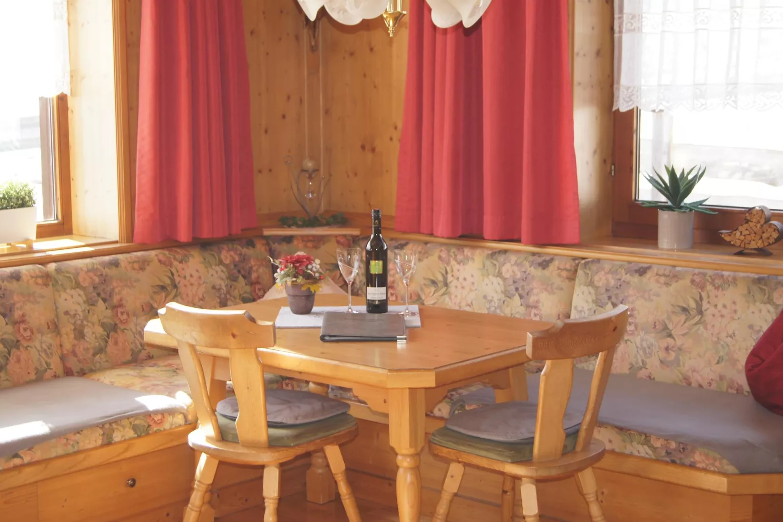 Ferienwohnung Ramona-Woonkamer