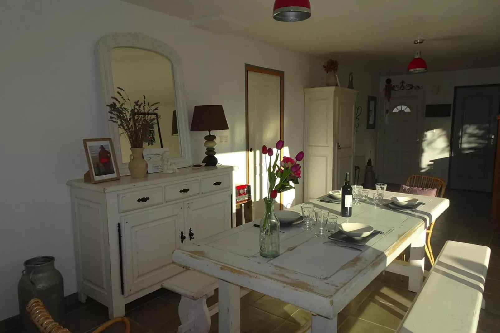 Pretty holiday home in palm garden near coast Pleubian-Eetkamer