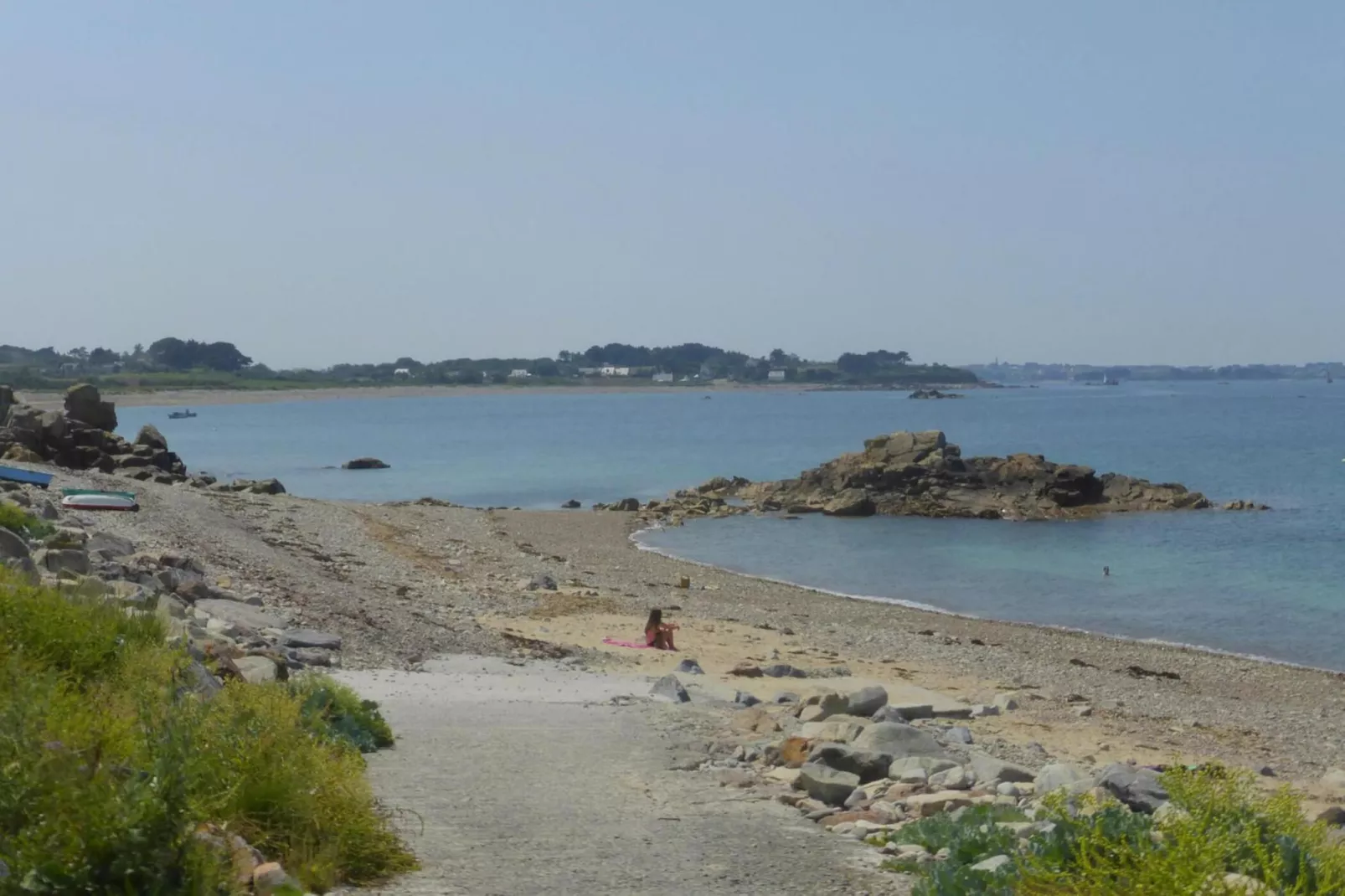 Pretty holiday home in palm garden near coast Pleubian-Gebieden zomer 5km