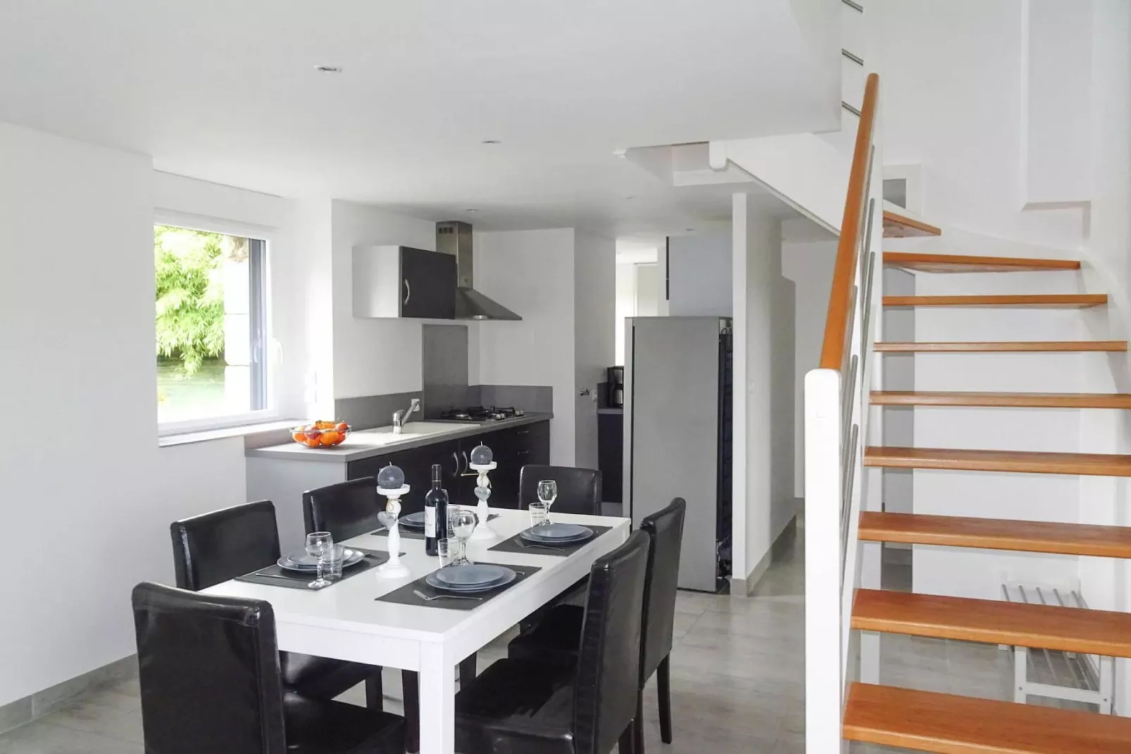 Maison de vacances Ploumilliau-Eetkamer
