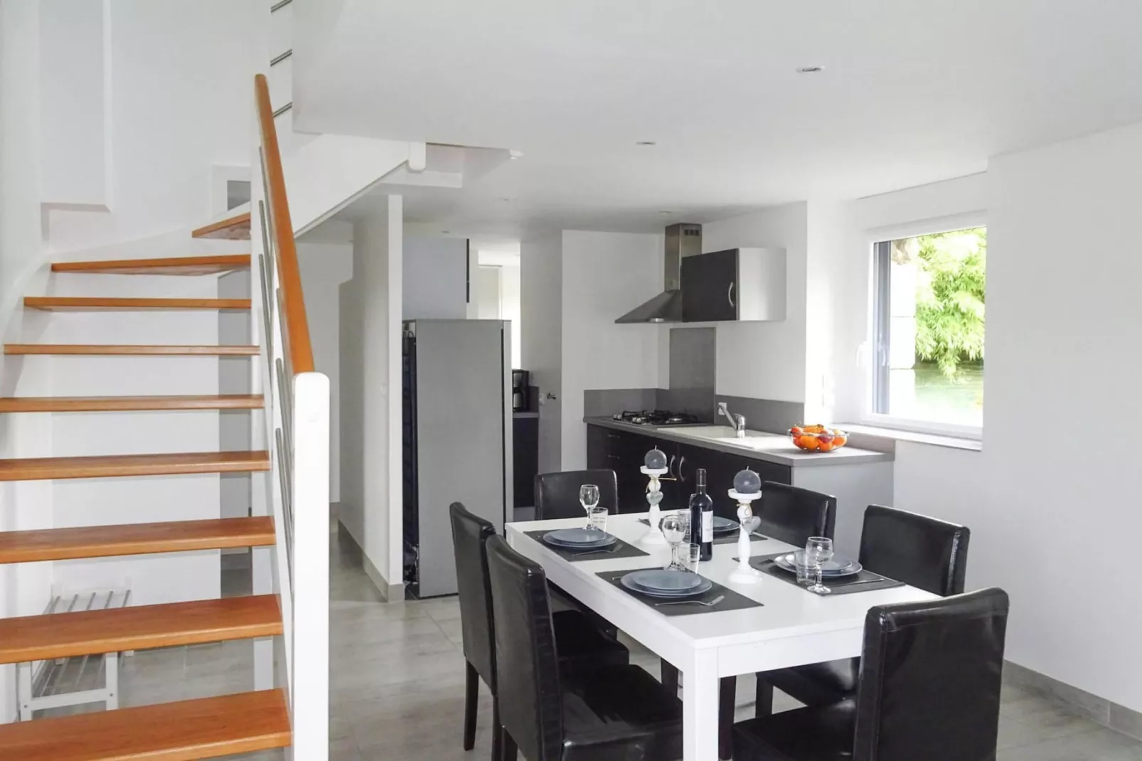 Maison de vacances Ploumilliau-Eetkamer
