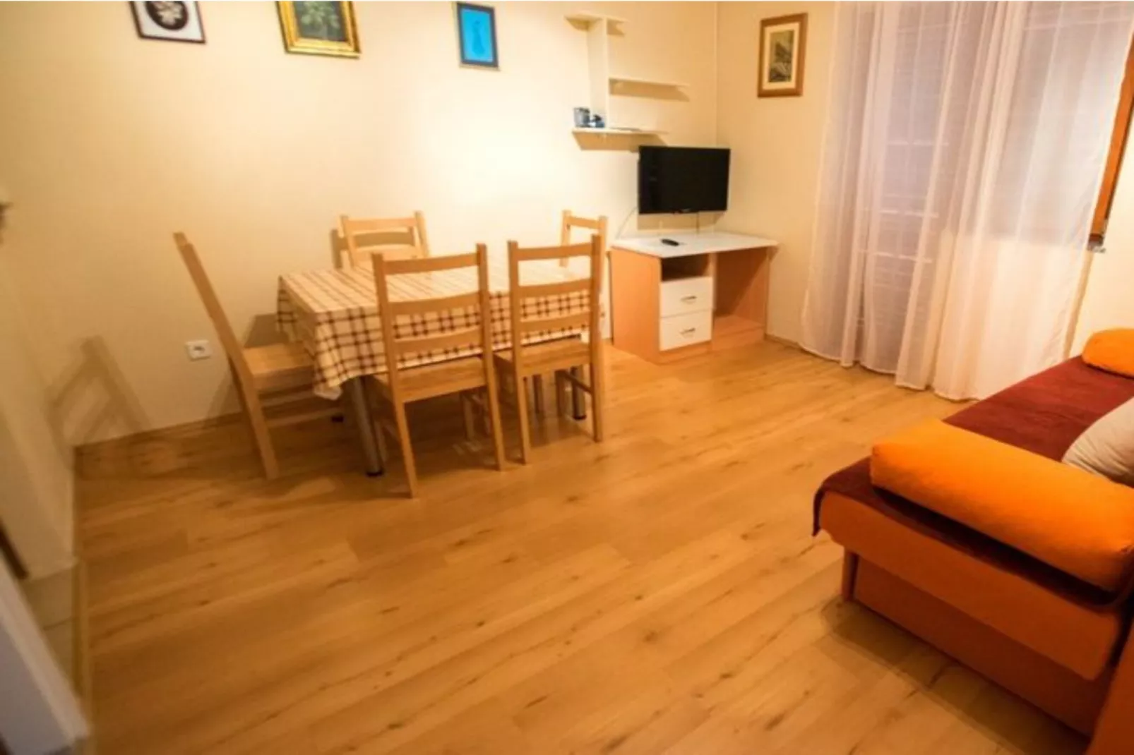 Apartments Seaview Starigrad Paklenica-A5-Eetkamer