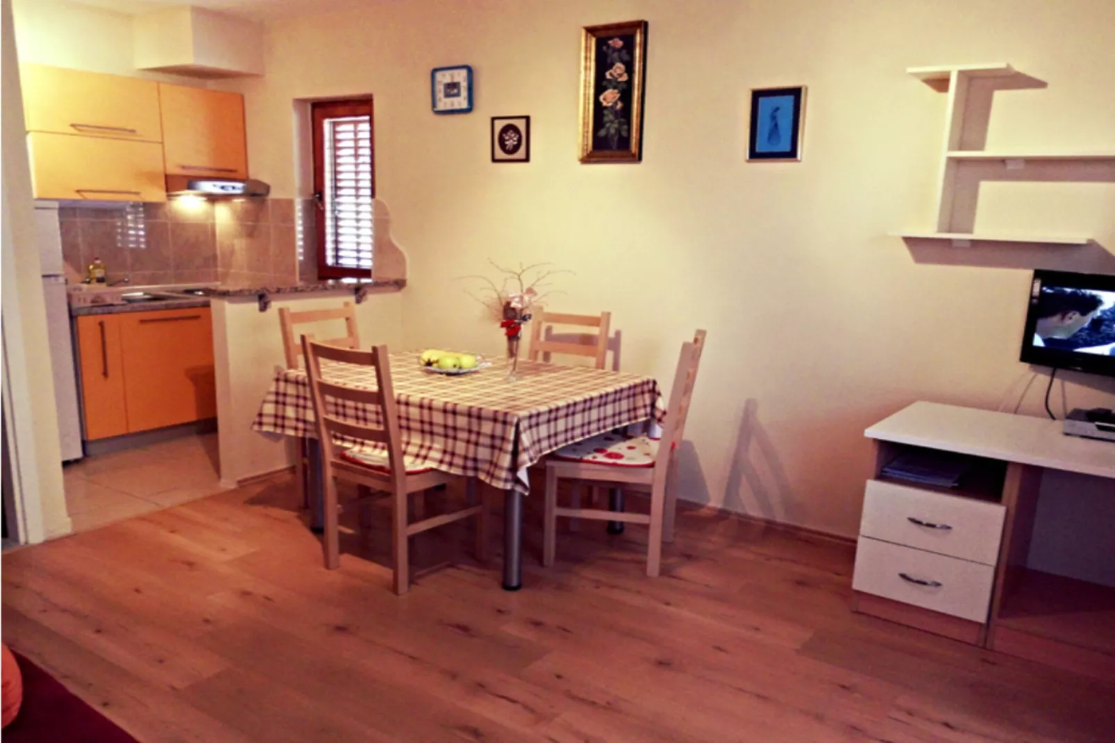 Apartments Seaview Starigrad Paklenica-A5-Eetkamer