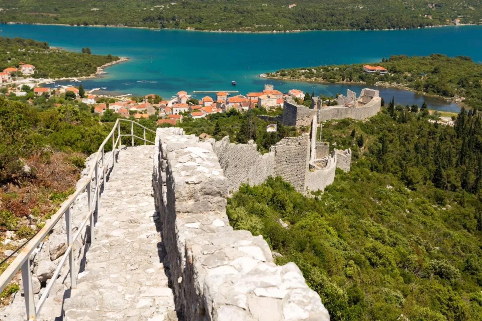 Holiday flat Kuco Starigrad Paklenica-3-Raum-App SD44 A01 ca 58 qm bei Belegung mit 5 Pers-Gebieden zomer 1km