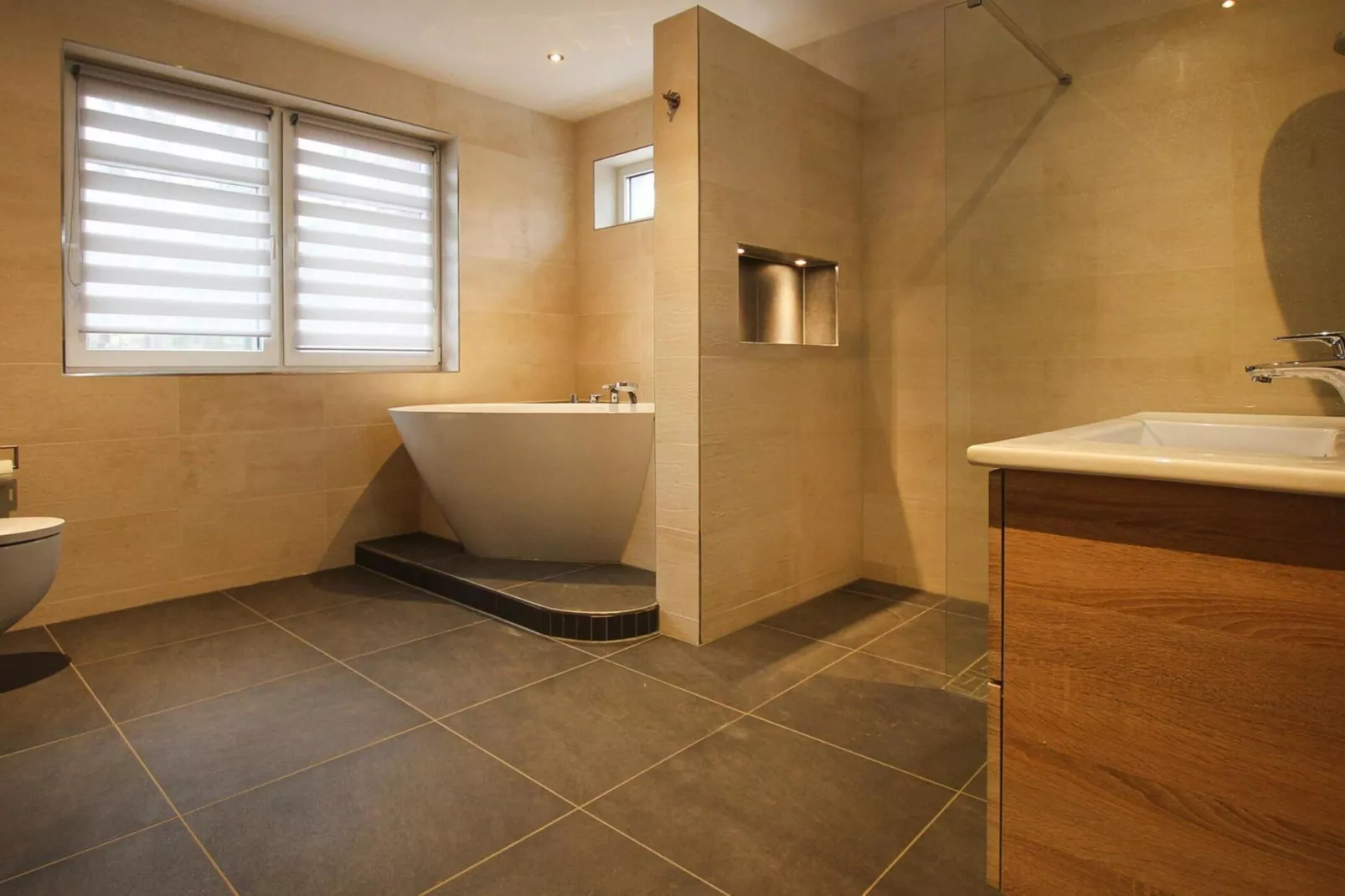 Villa Seeblick 146 qm-Badkamer