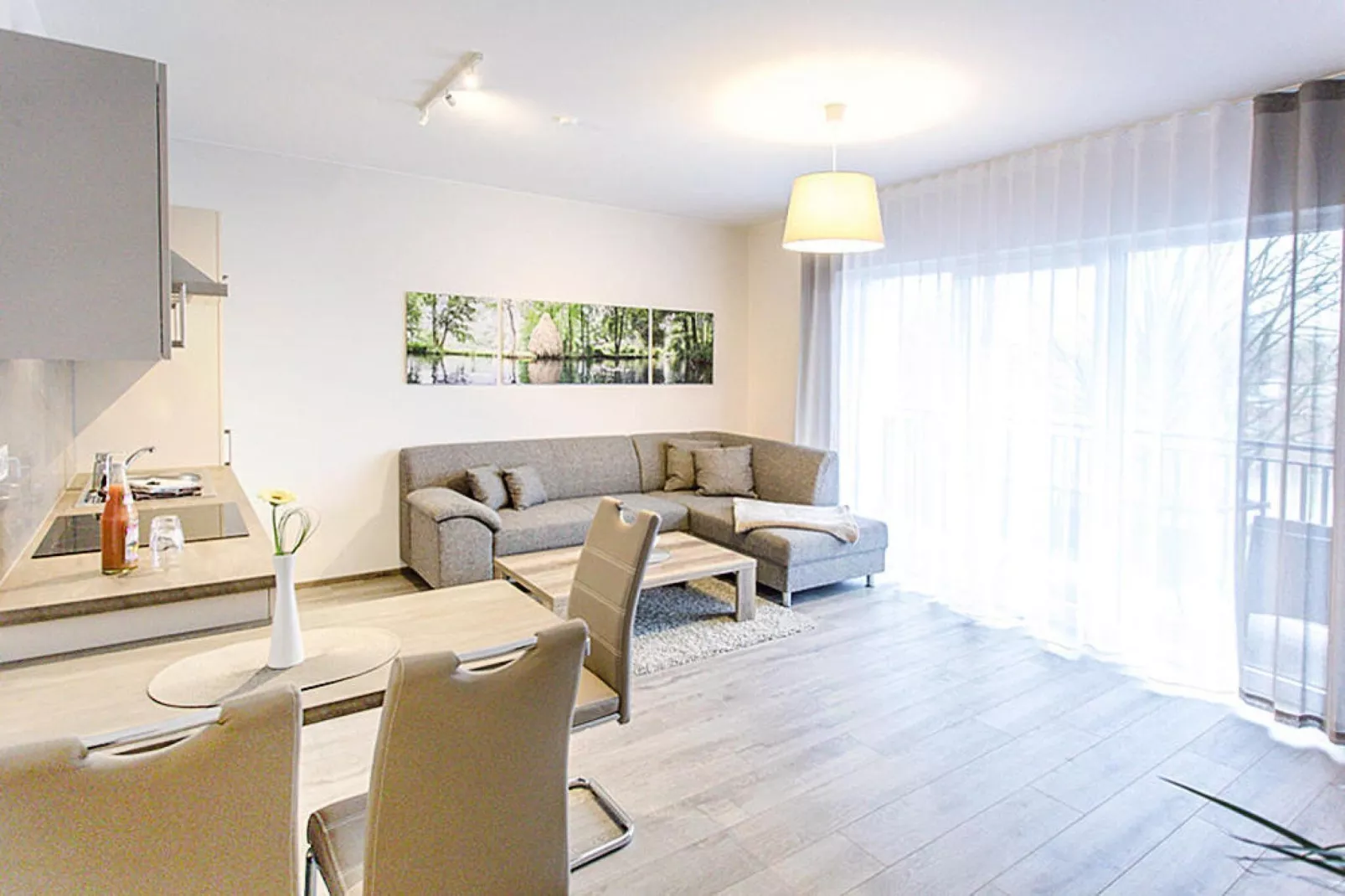 Apartment 75 qm mit Spreeblick-Woonkamer