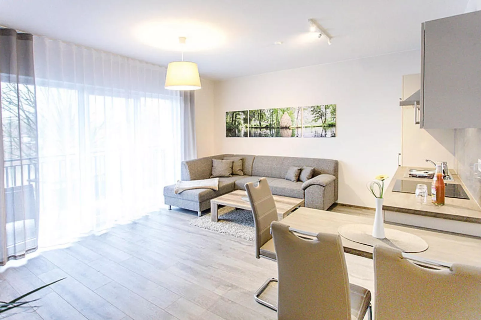 Apartment 75 qm mit Spreeblick-Woonkamer