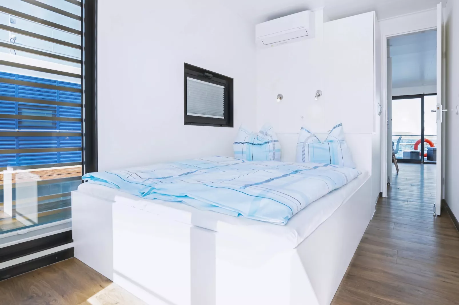 Floating 44 - LP 6 / 3 Personen-Slaapkamer