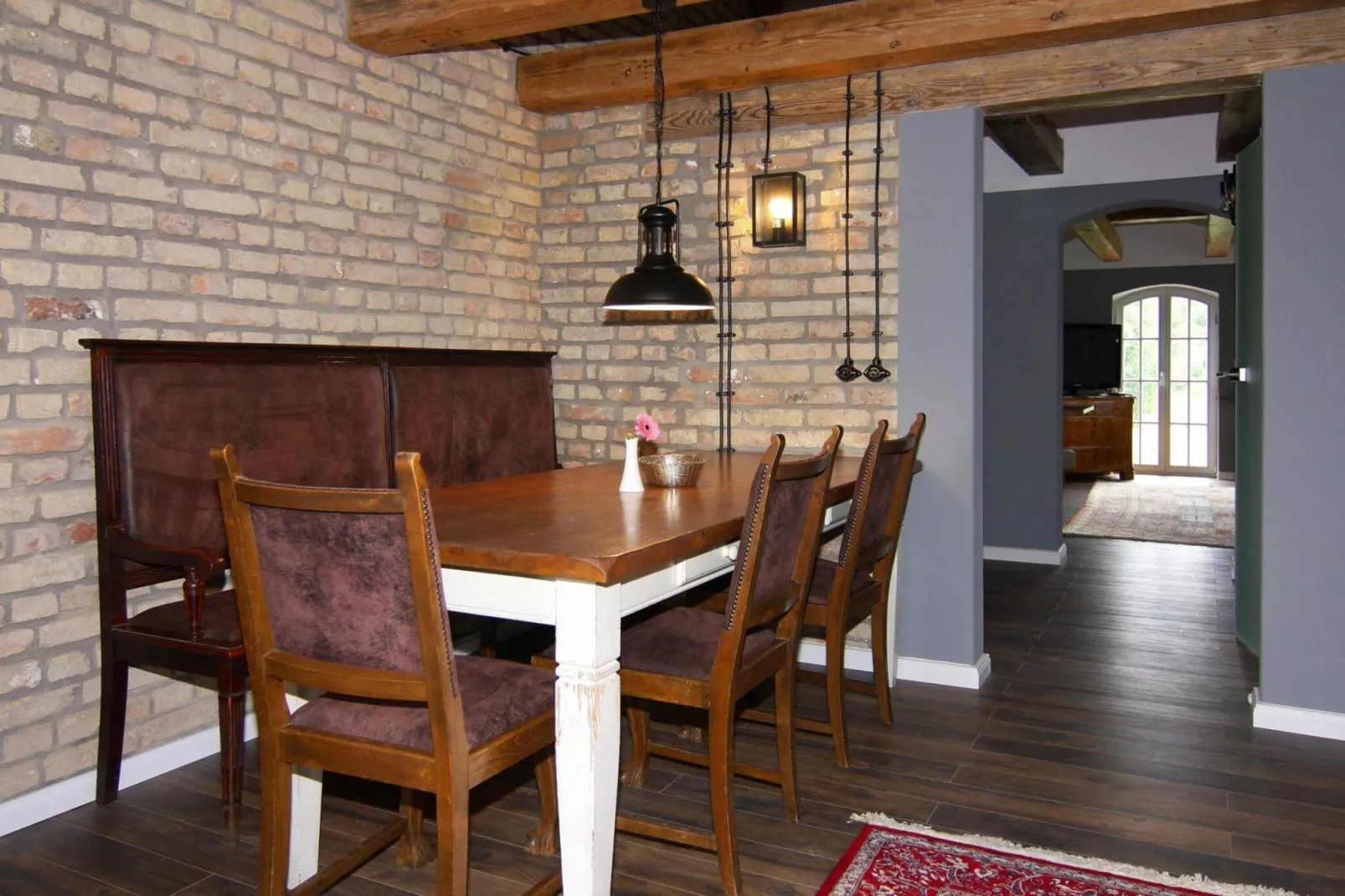 Birgit 7-8 Personen ganzes Haus 289 qm-Eetkamer