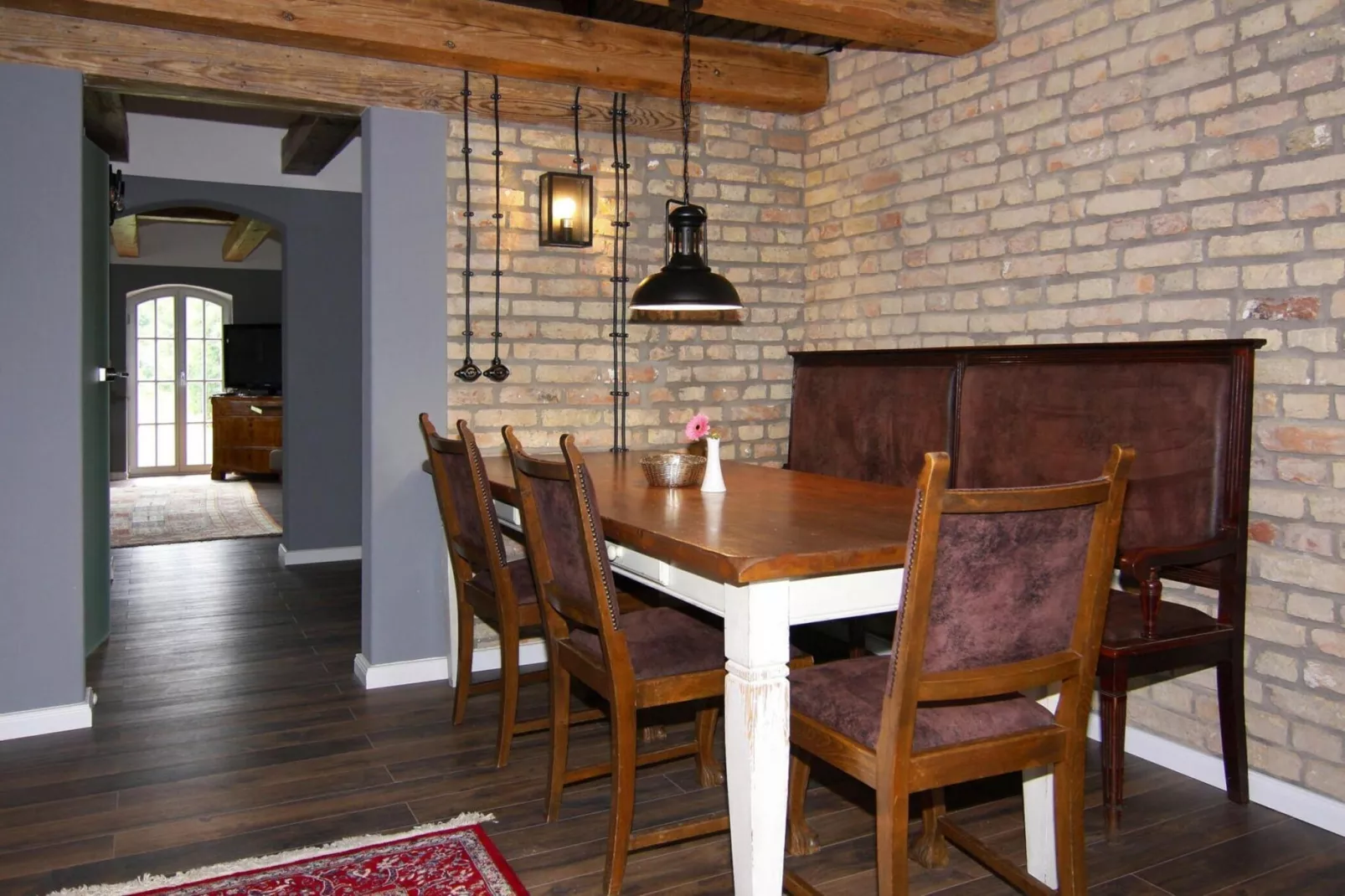 Birgit 7-8 Personen ganzes Haus 289 qm-Eetkamer