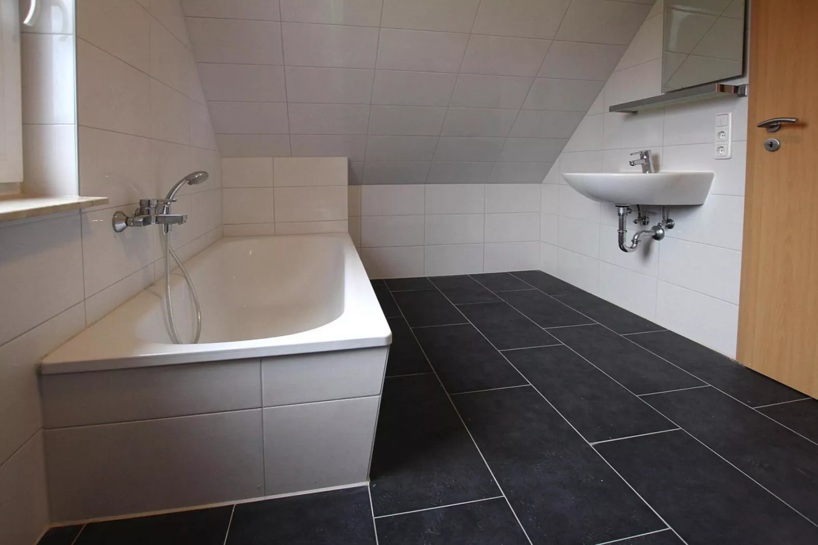 Kiebitz neu 100 qm-Badkamer