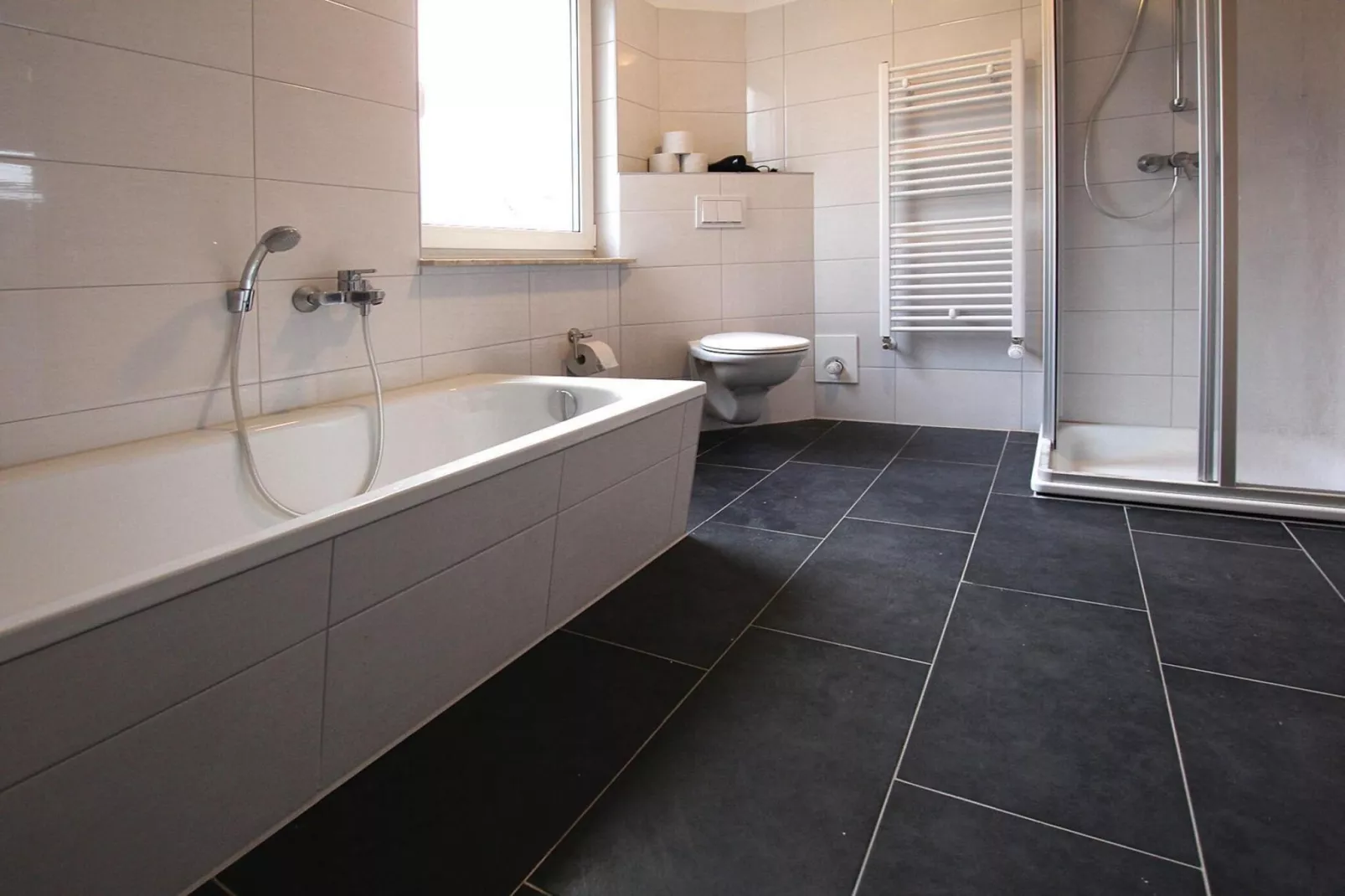 Kiebitz neu 100 qm-Badkamer