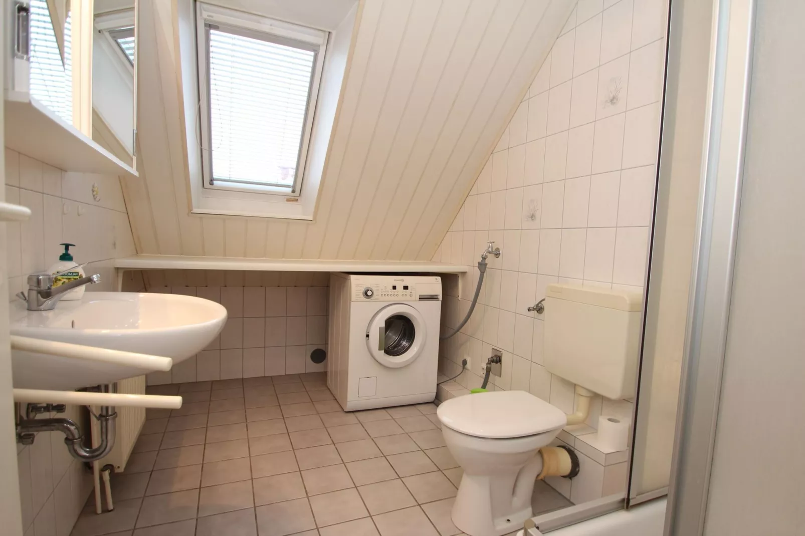 Doppelhaushälfte Friesenglück Neßmersiel-Badkamer