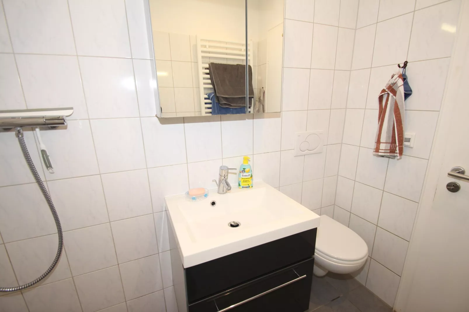 Bungalow Berumbur-Badkamer