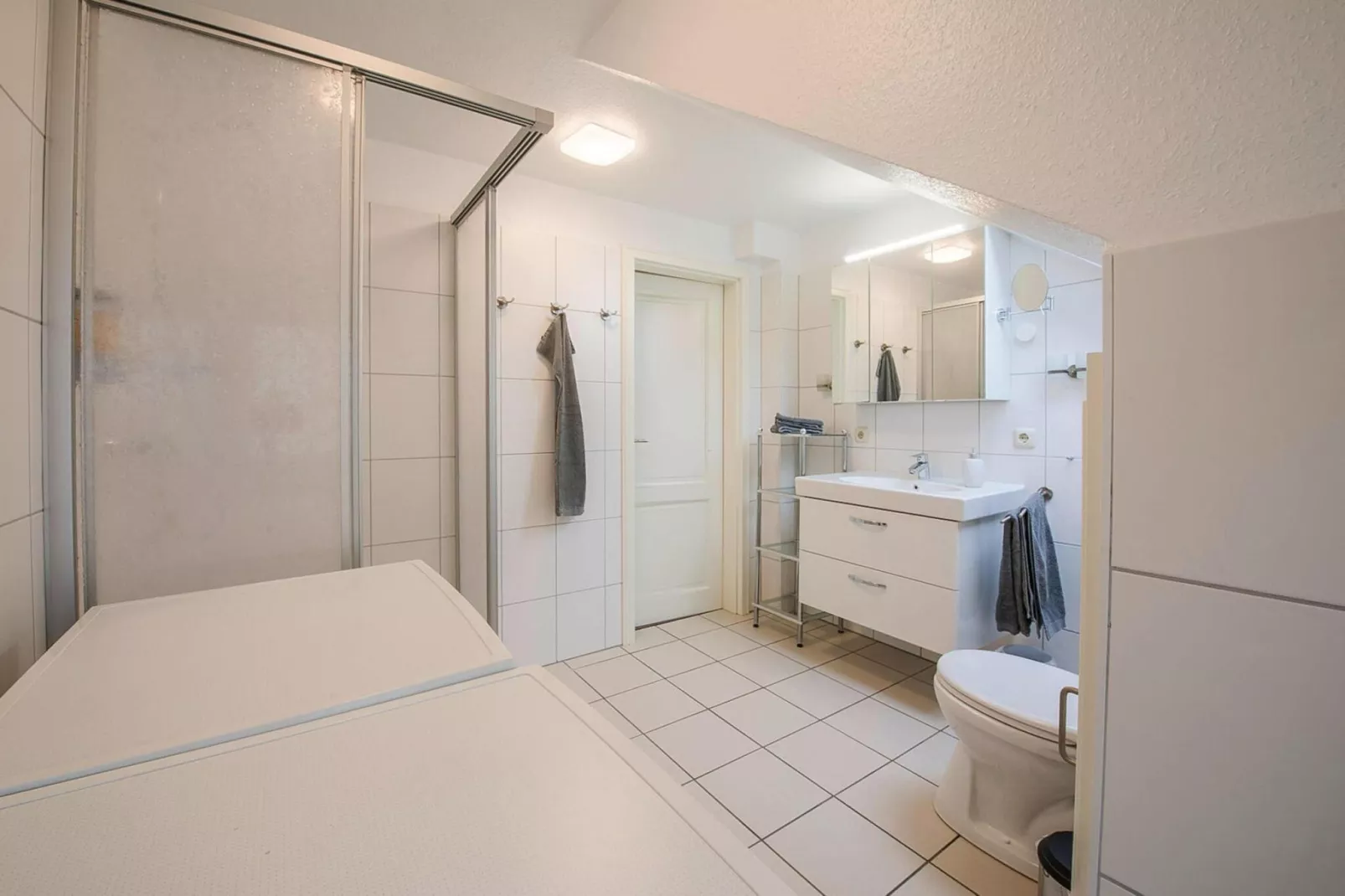 Komfort-Fewo OG 58 qm-Badkamer