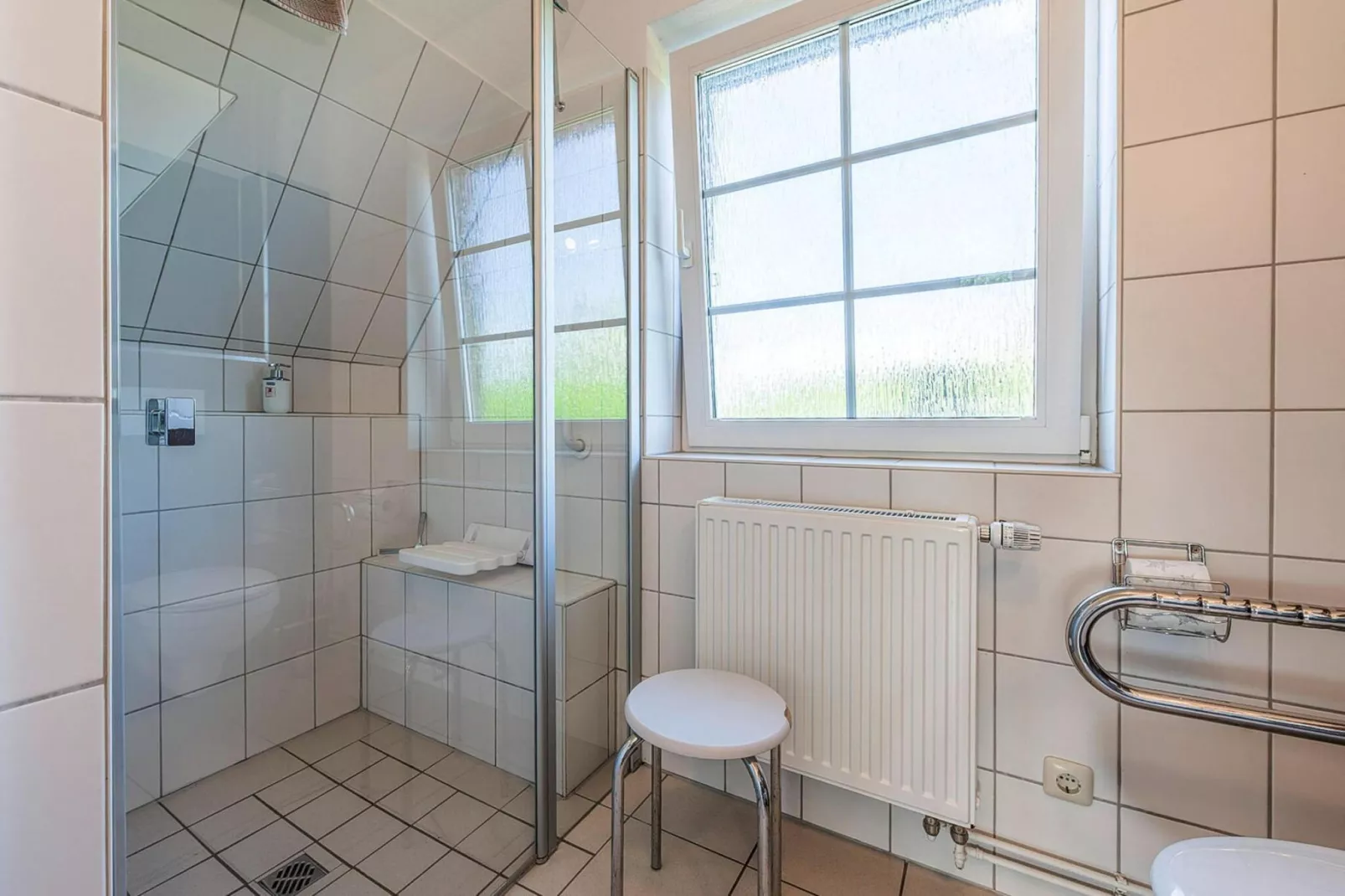 Komfort-Fewo OG 58 qm-Badkamer