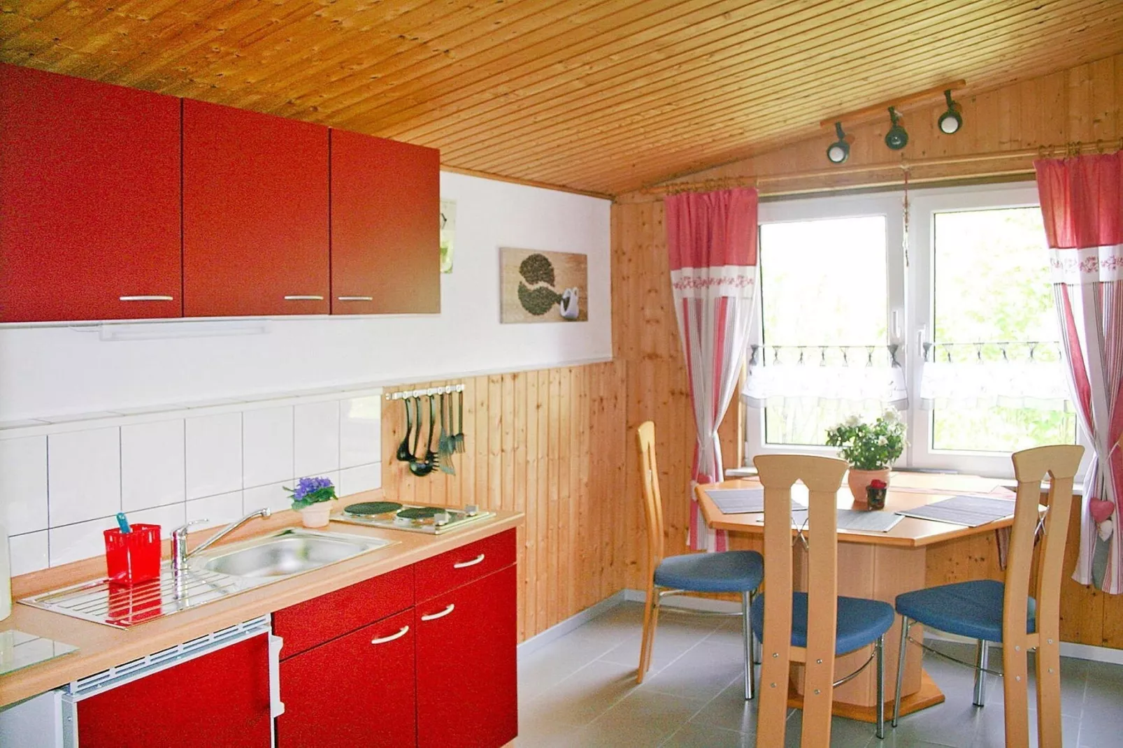 Ferienhaus Wiek-Eetkamer