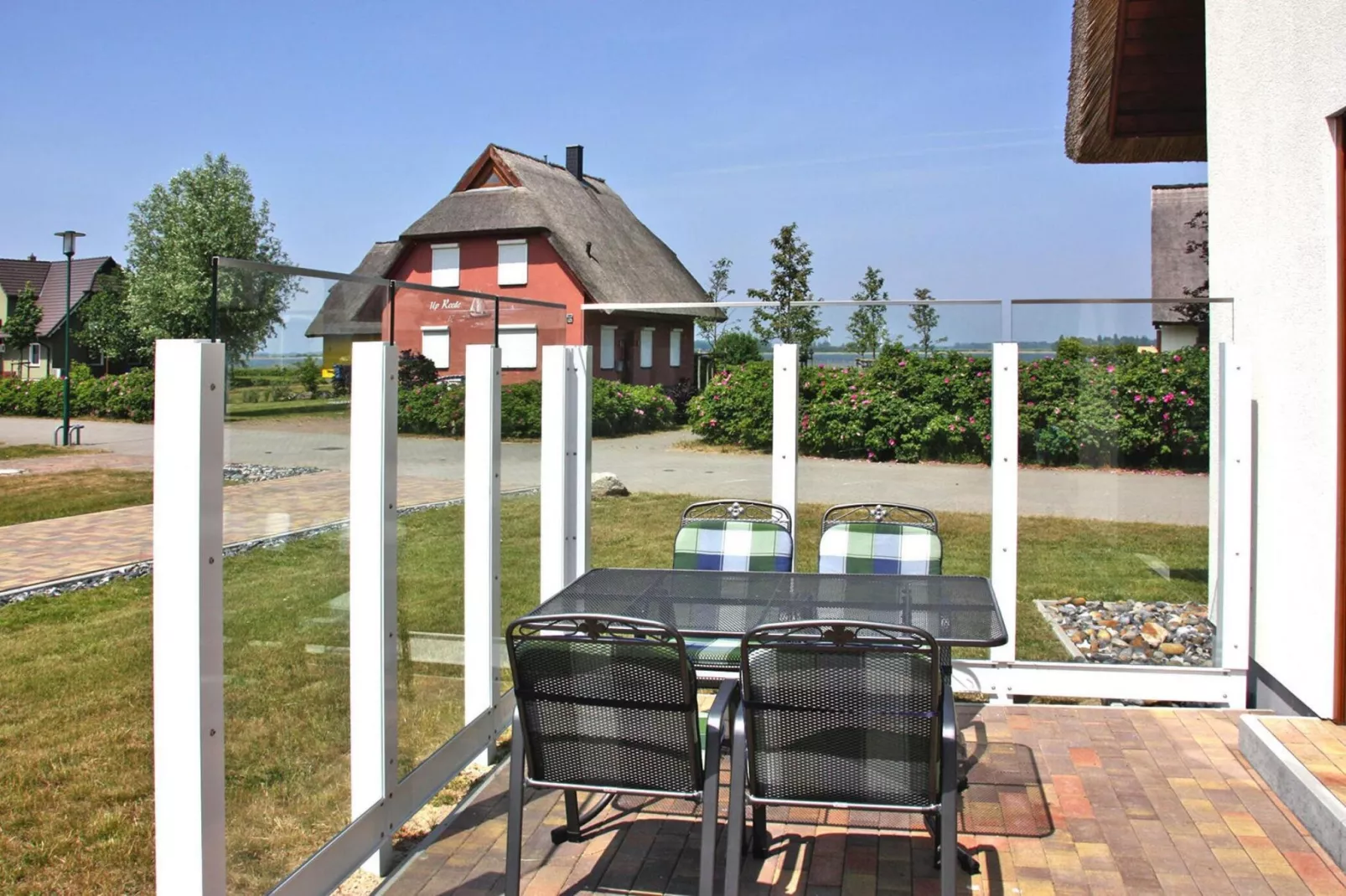 Ferienhaus Poseidon Vieregge - Am Breetzer Bodden 14 A-Terrasbalkon