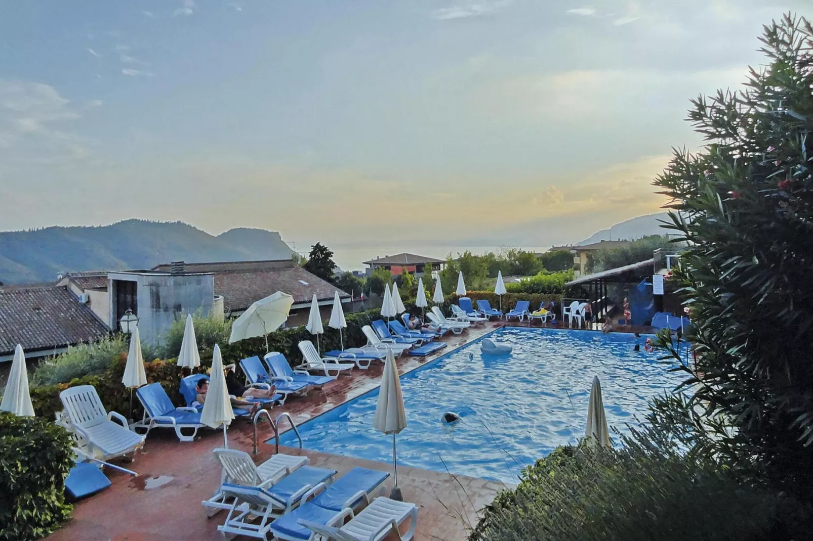 Residence La Filanda, Costermano-bilo classic mansarde-Zwembad