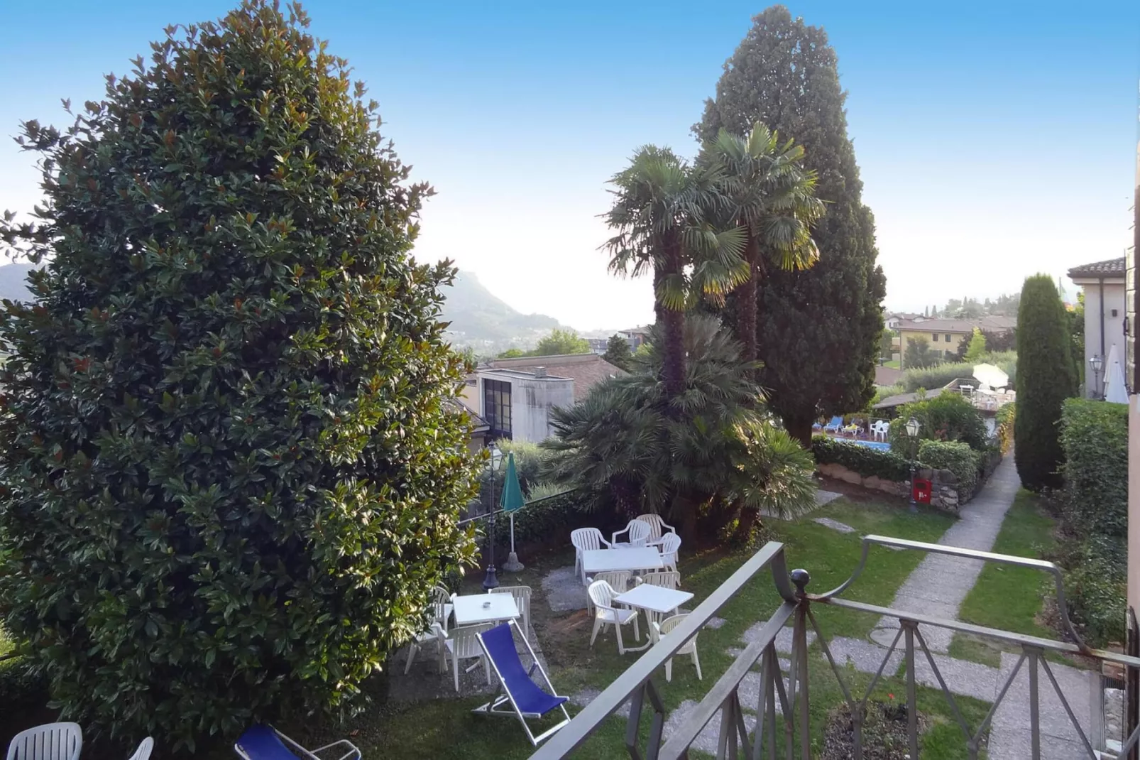 Residence La Filanda, Costermano-bilo classic mansarde-Terrasbalkon