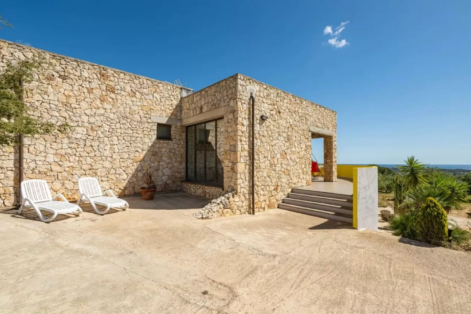 CASA PETRA DE BUSCA