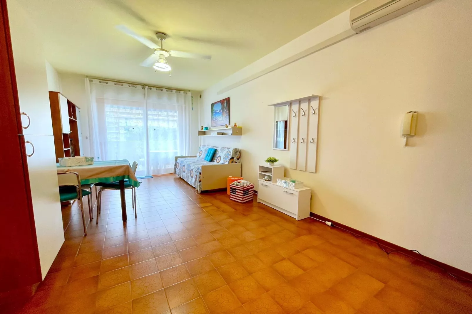 Adriatico 21A-Woonkamer