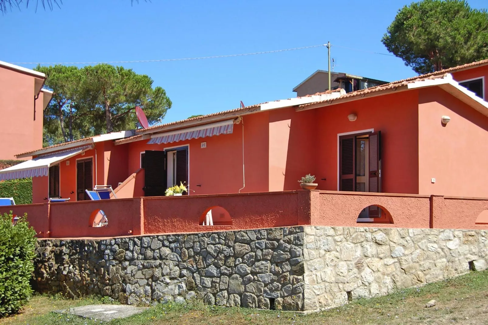 Apartments Villa Franca, Capoliveri-Trilo 4- piano terra o primo piano-Buitenkant zomer