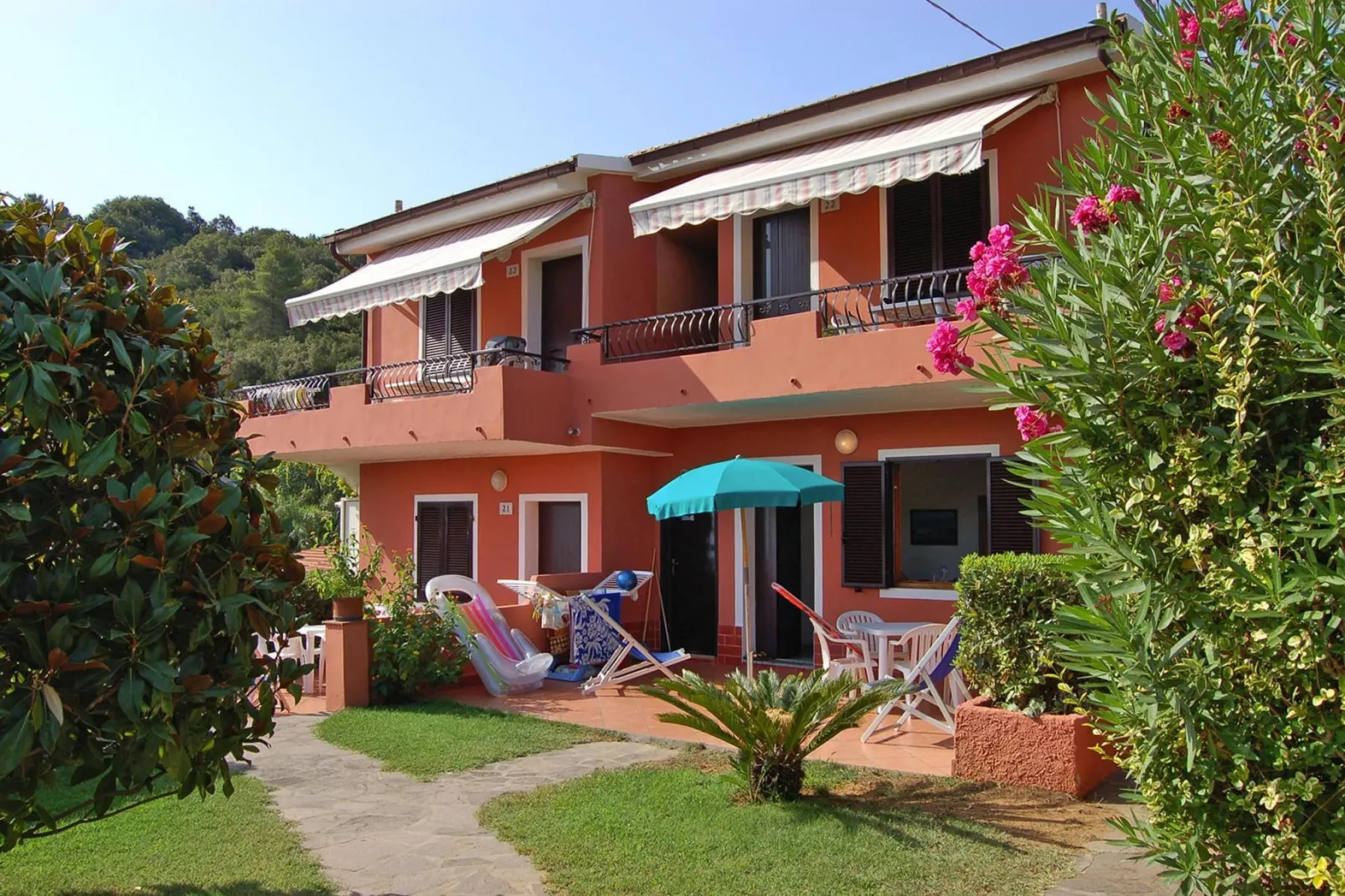 Apartments Villa Franca, Capoliveri-Trilo 4- piano terra o primo piano-Buitenkant zomer