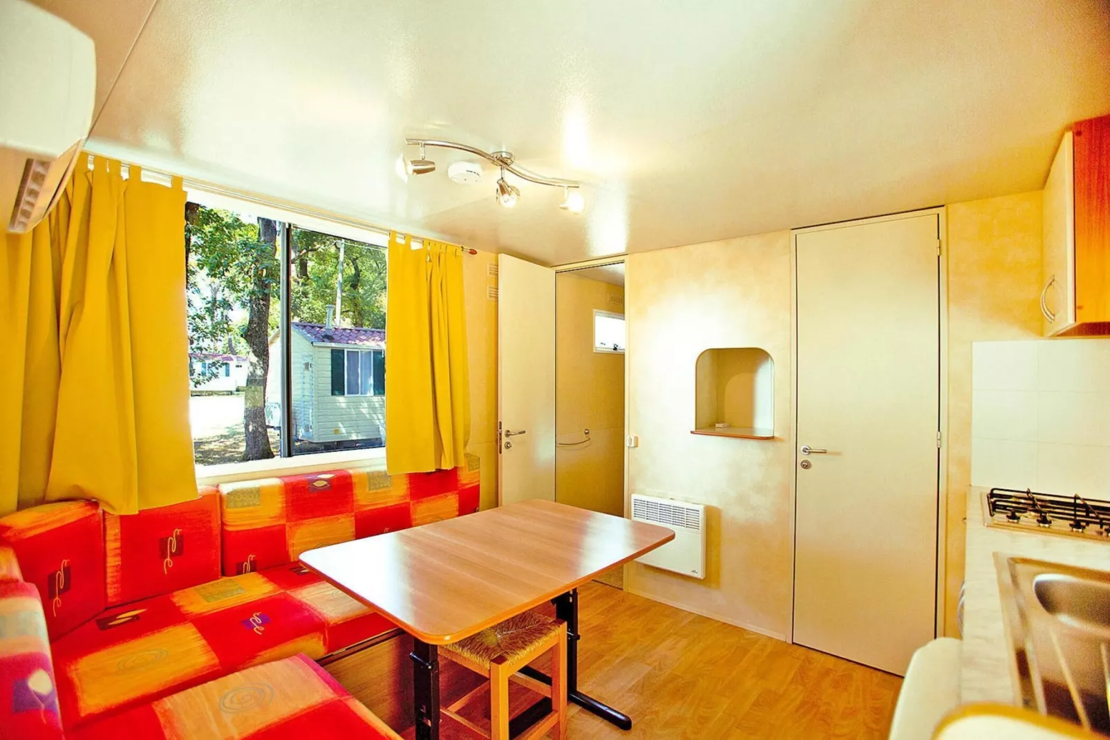 Mobile Homes Belvedere Grado-Green Holiday 5pax-Woonkamer
