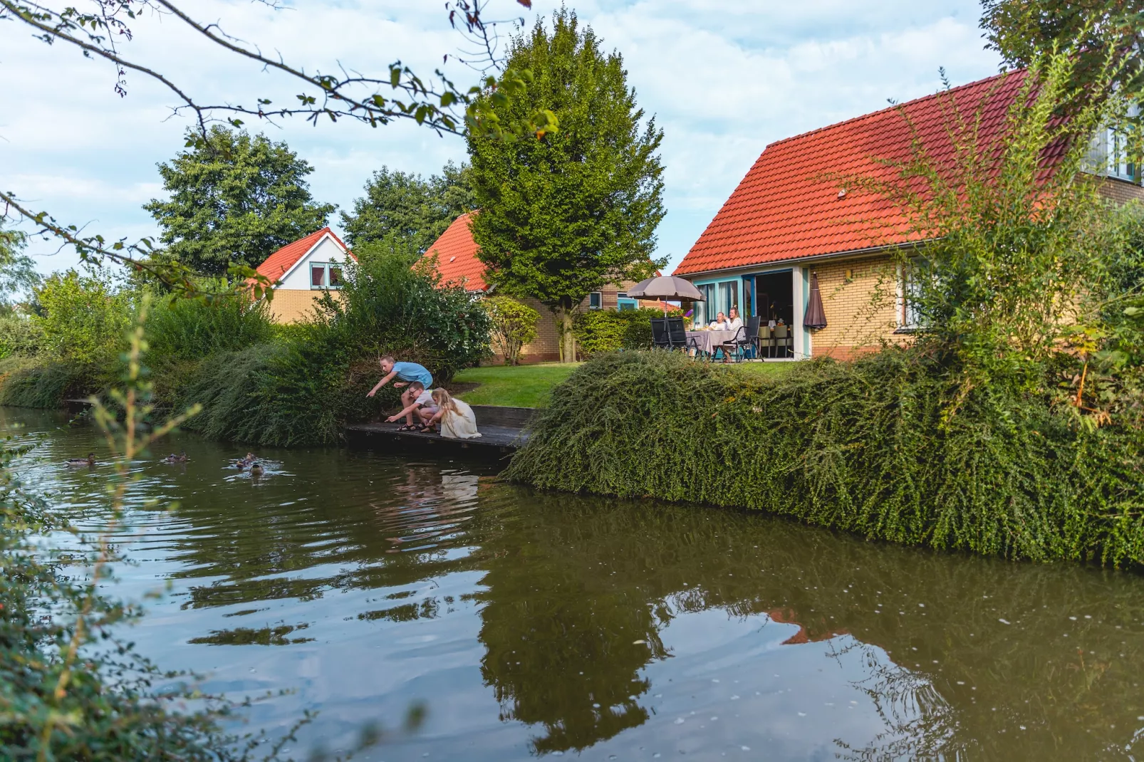 Villavakantiepark IJsselhof 6-Buitenkant zomer