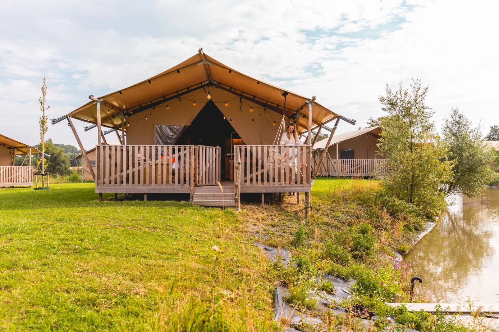 Villavakantiepark IJsselhof 6-Tuinen zomer