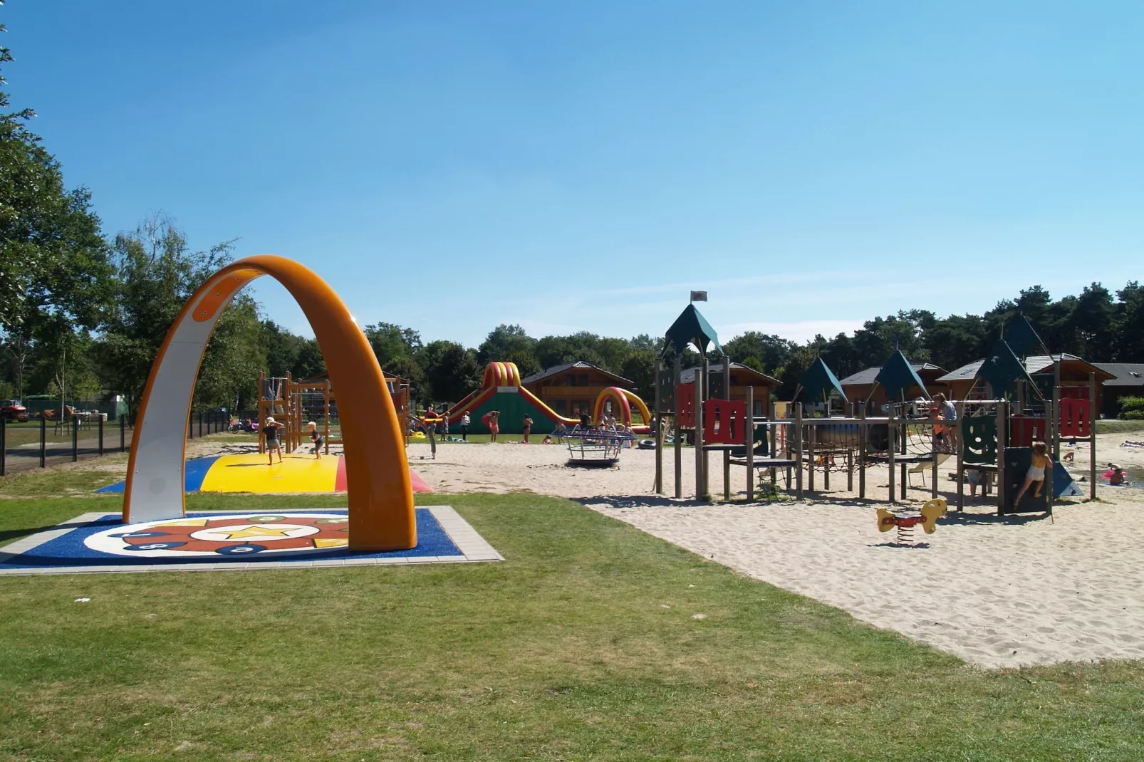 Resort De Achterhoek 1-Tuinen zomer