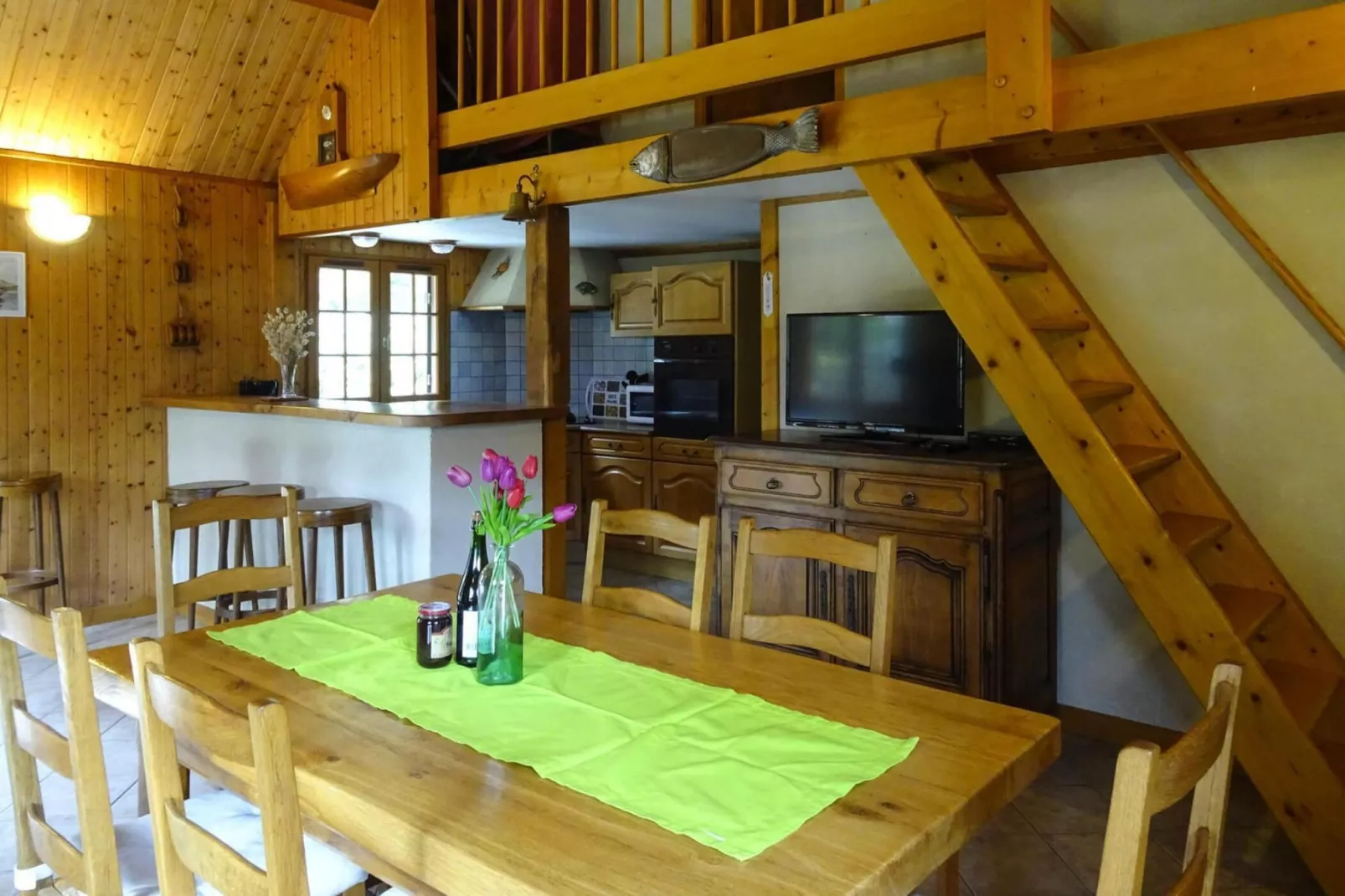 Holiday home Denneville-Eetkamer