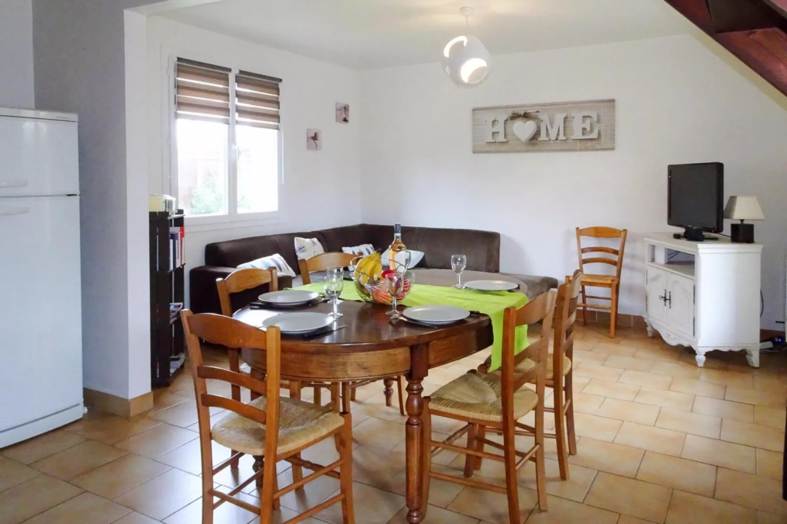 Holiday home Portbail-Eetkamer