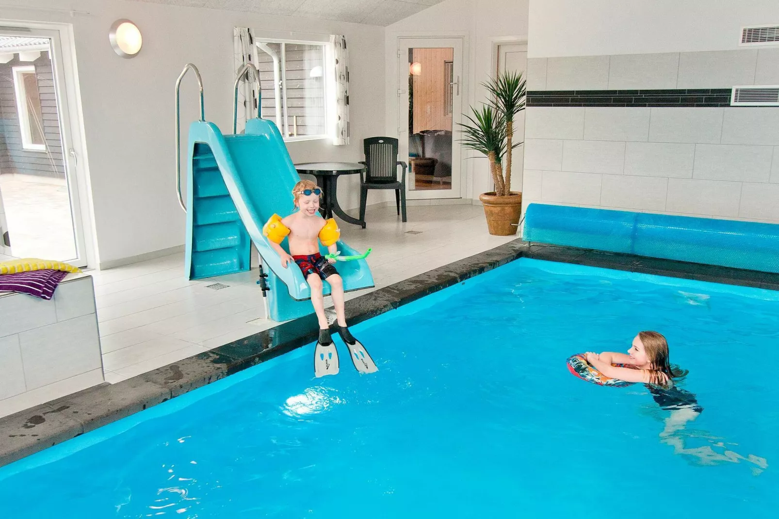 Ruime villa in Blåvand met zwembad