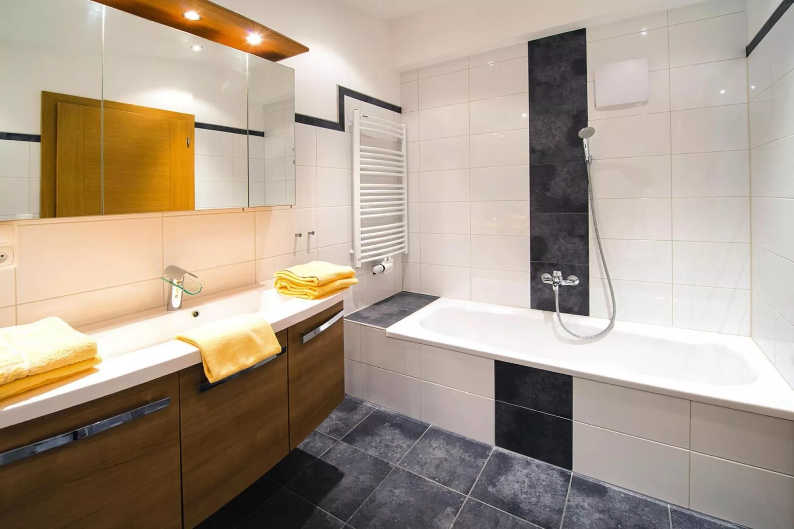 Vicky Apartments-Badkamer