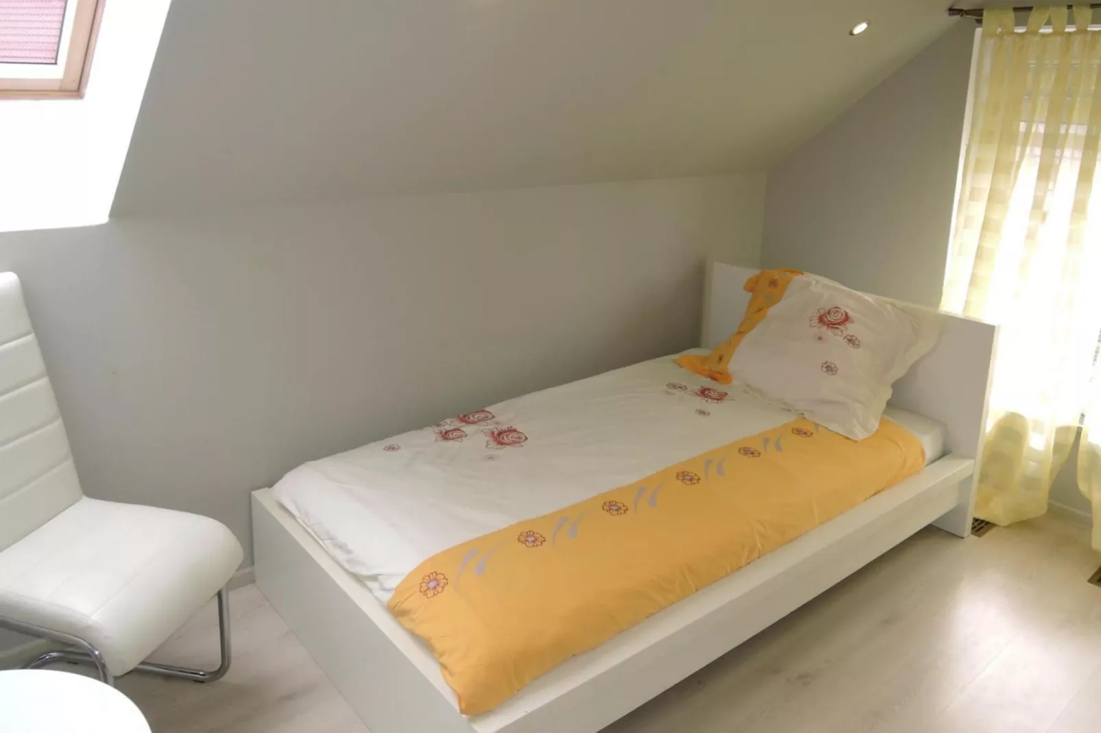 Holiday home, Dargobadz-150 qm-Slaapkamer