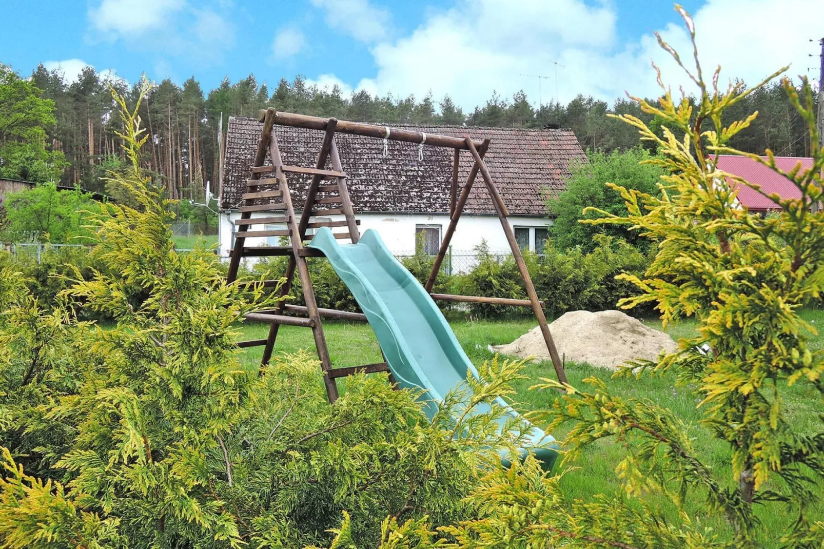 Holiday home, Dargobadz-150 qm-Tuinen zomer