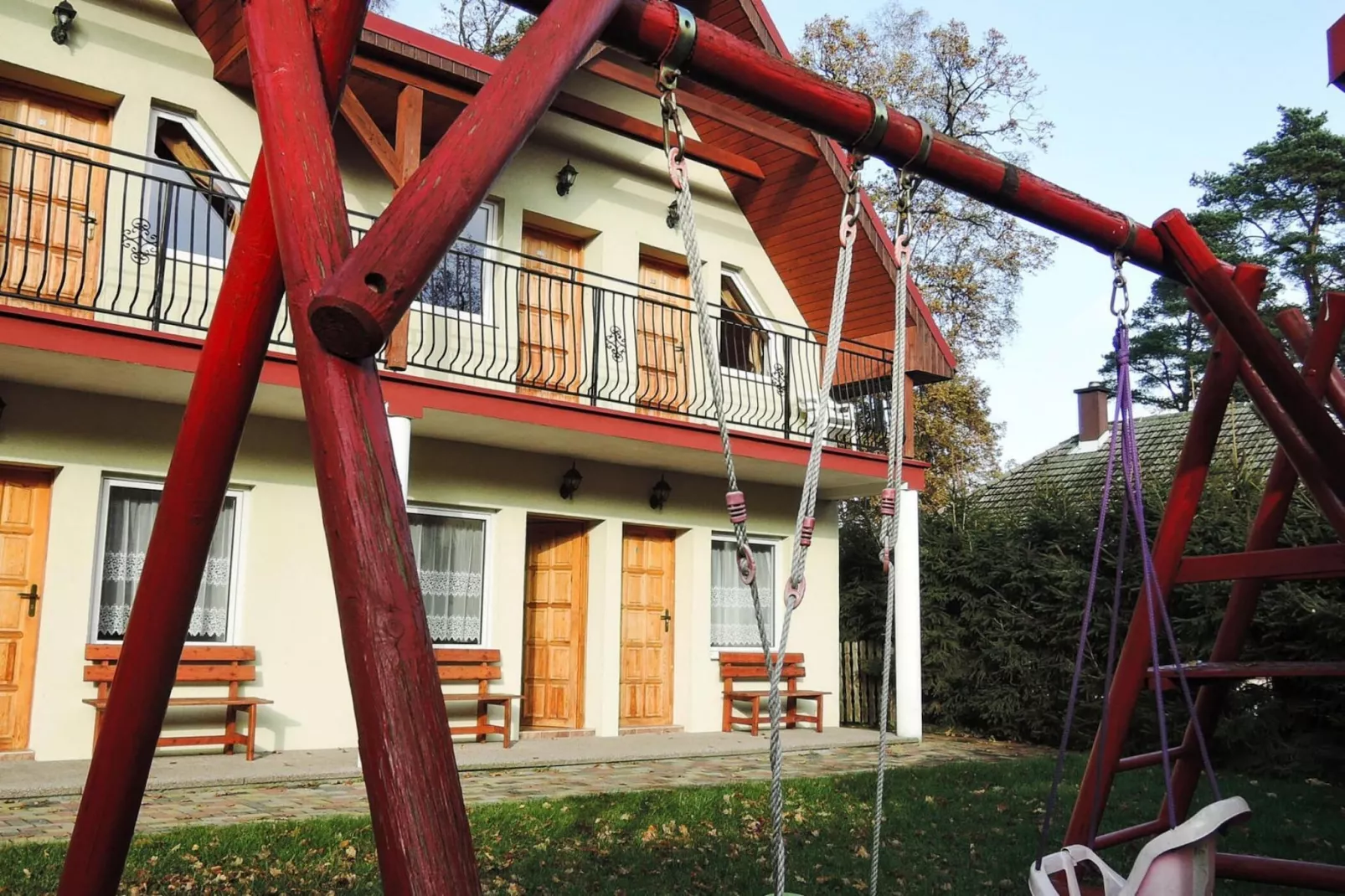Lovely holiday home in Pobierowo for 20 persons-Buitenkant zomer