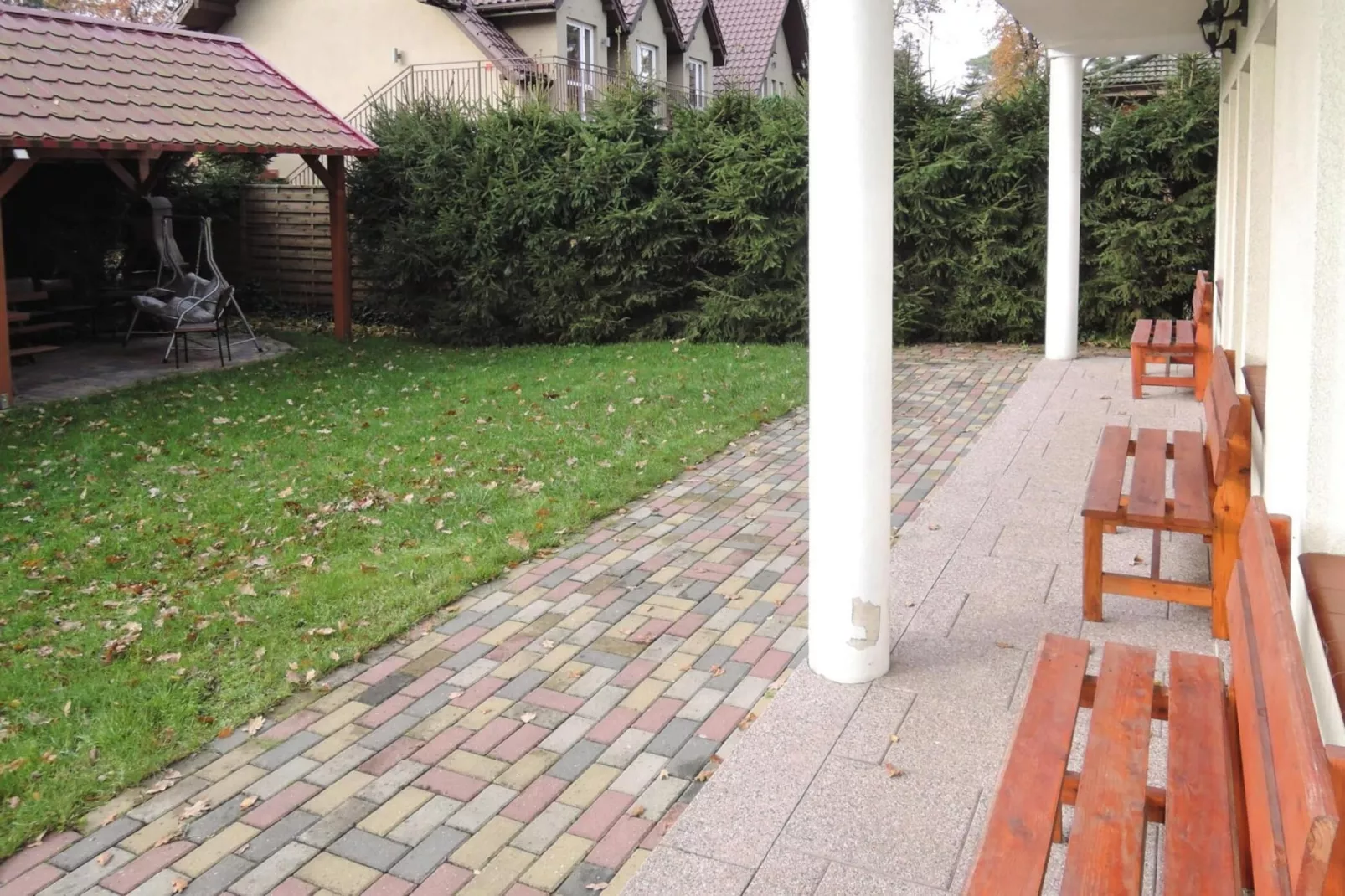 Lovely holiday home in Pobierowo for 20 persons-Buitenkant zomer