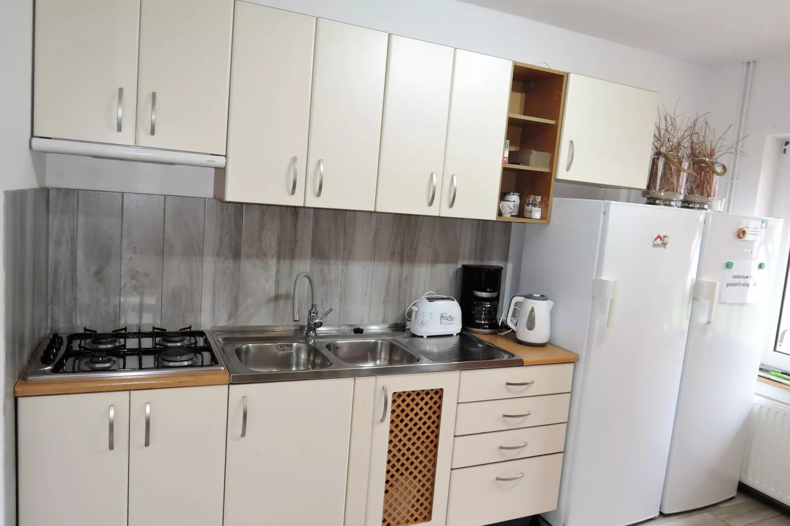 Lovely holiday home in Pobierowo for 20 persons-Keuken