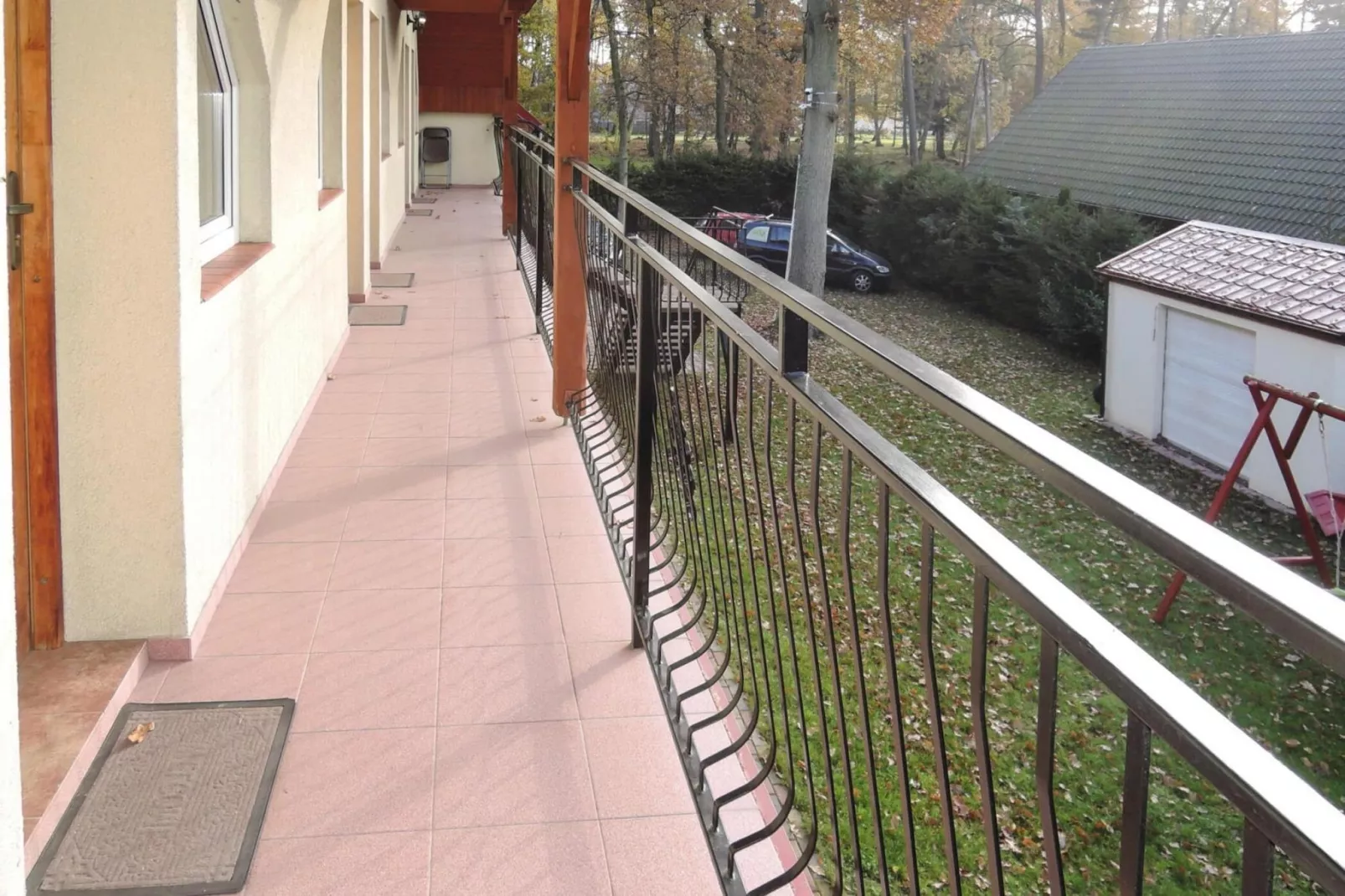Lovely holiday home in Pobierowo for 20 persons-Terrasbalkon