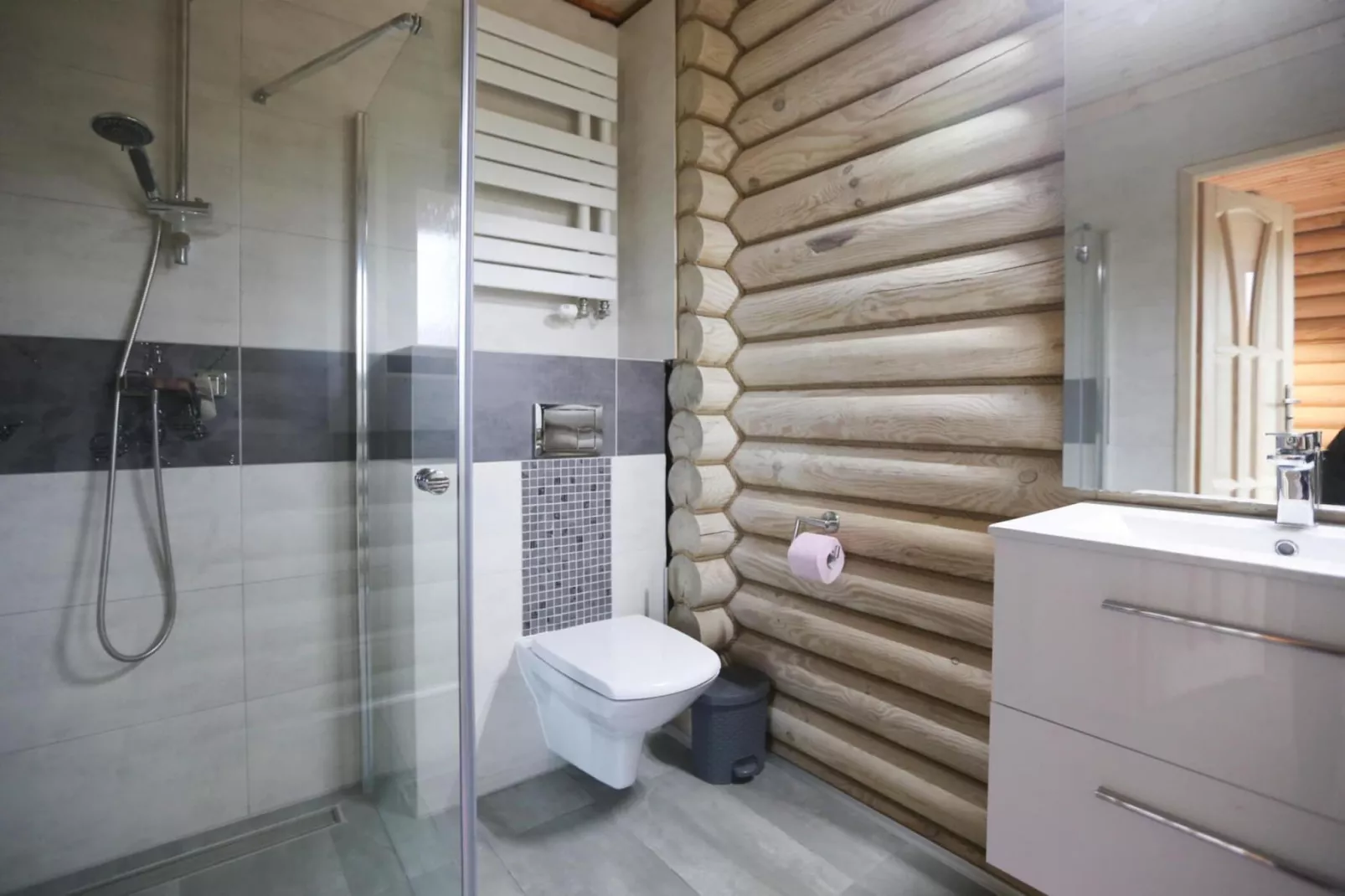 Holiday complex with holiday homes Rewal-Badkamer