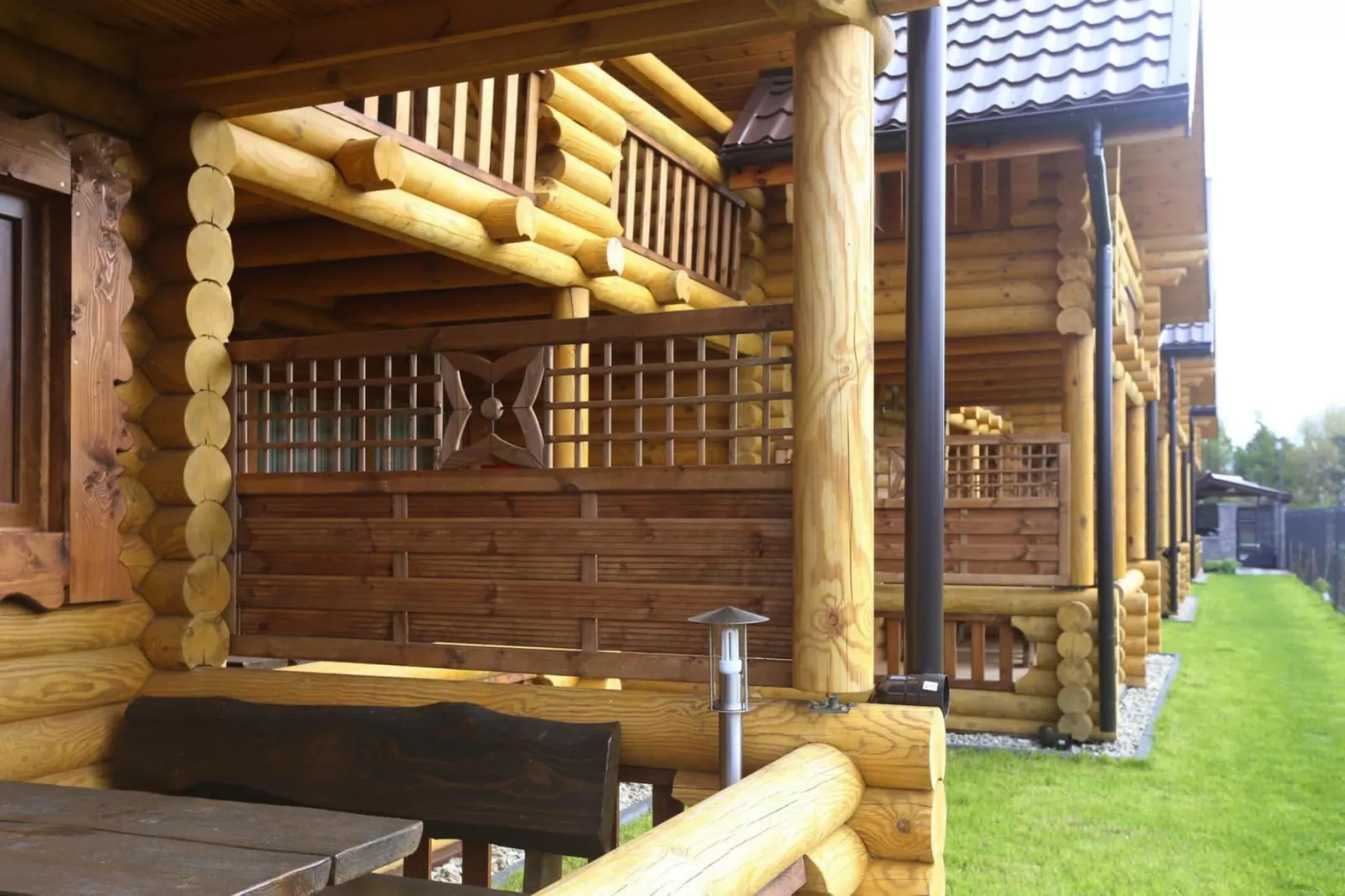 Holiday complex with holiday homes Rewal-Terrasbalkon