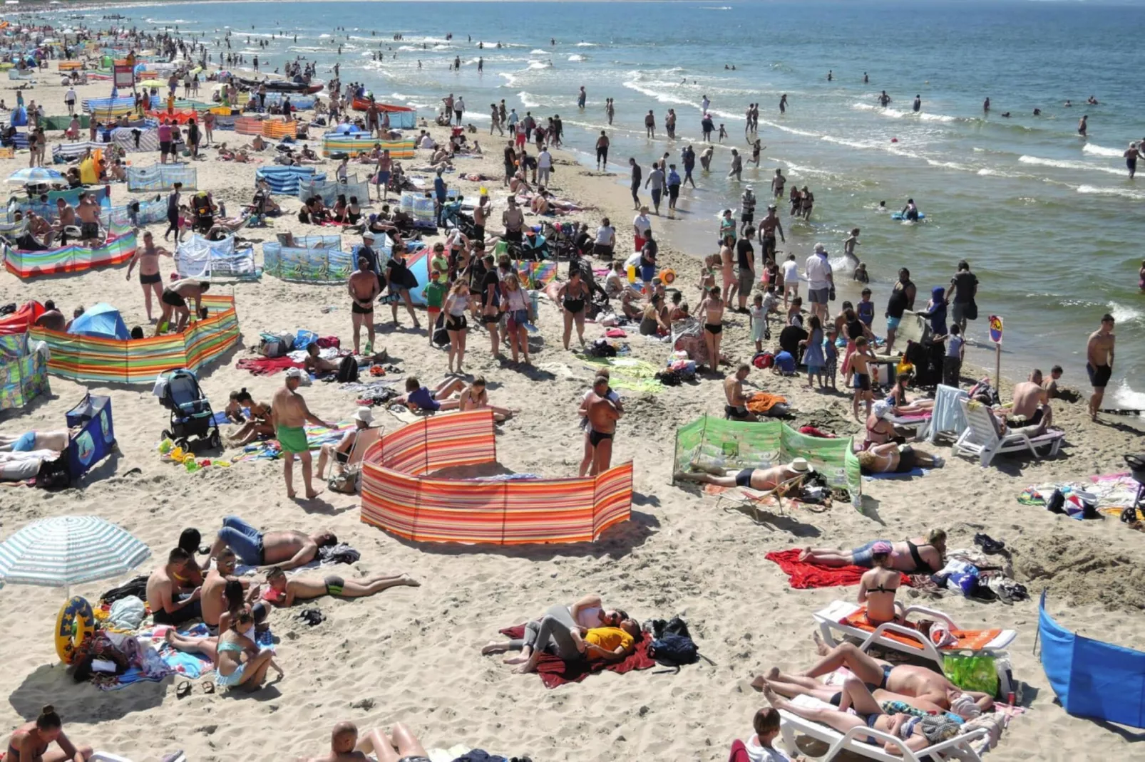 Holiday complex with holiday homes Rewal-Gebieden zomer 1km