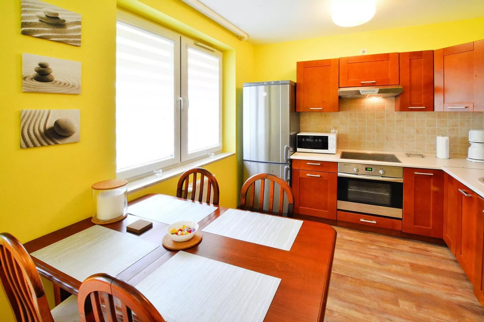 Apartment Kolobrzeg-Eetkamer