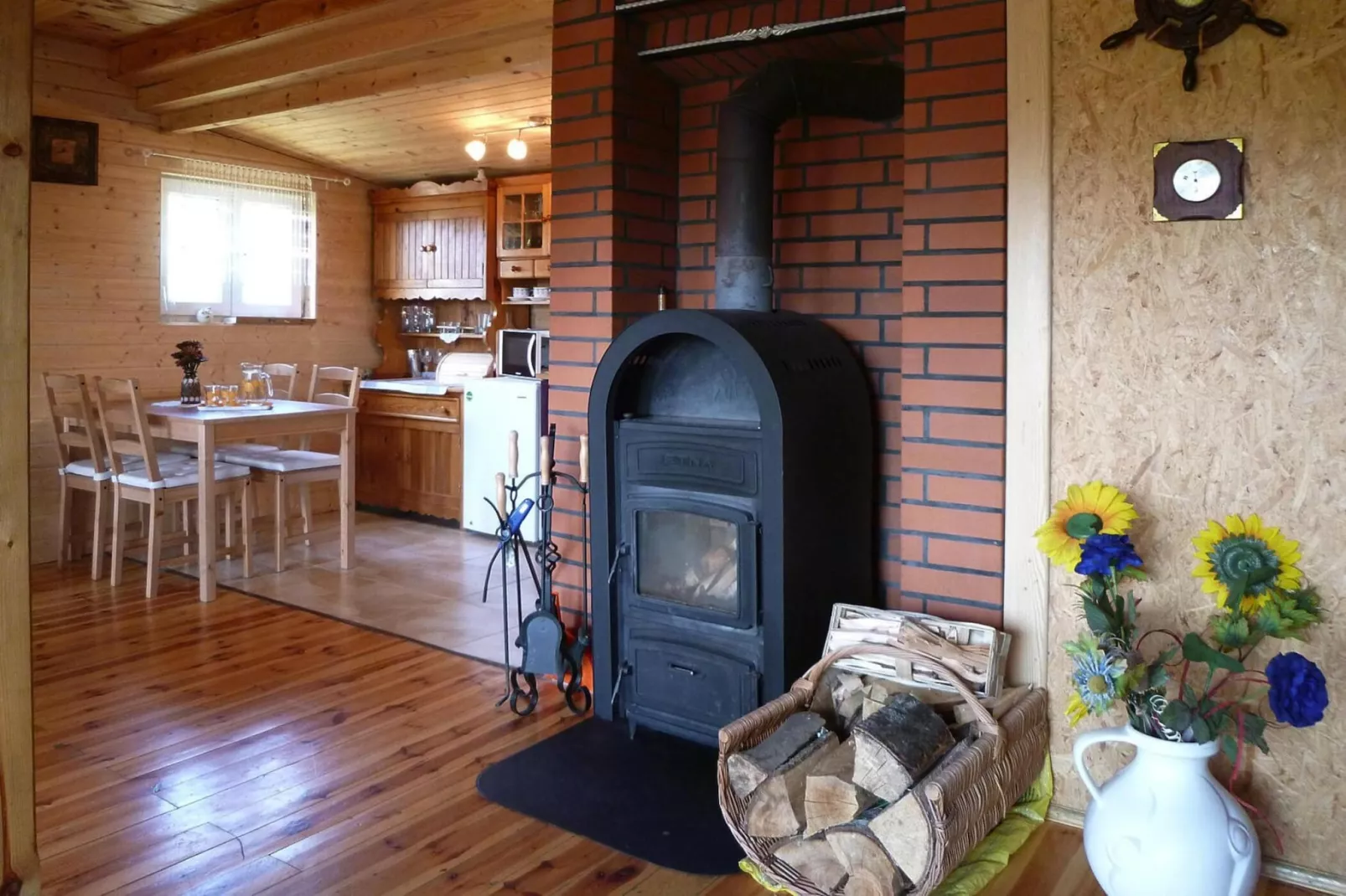 Holiday home in Dobrogoszcz-Eetkamer