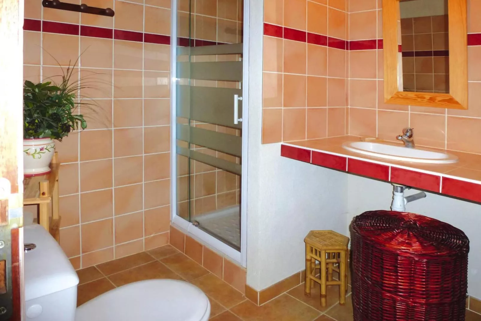 Doppelhaushälfte in Redortiers-Badkamer