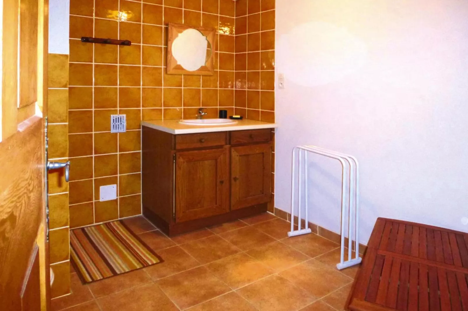 Doppelhaushälfte in Redortiers-Badkamer